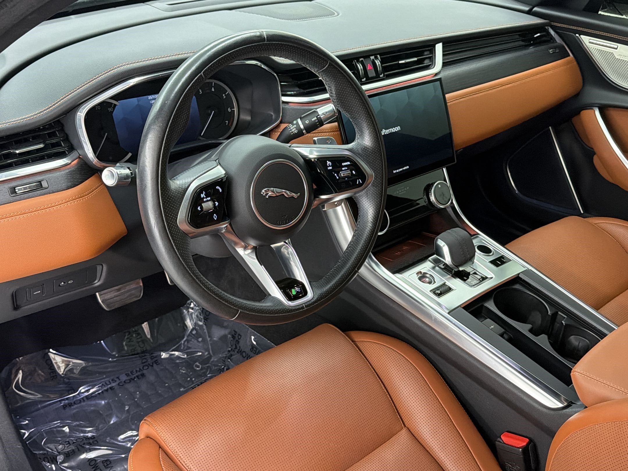 XF R-Dynamic SE Sedan
