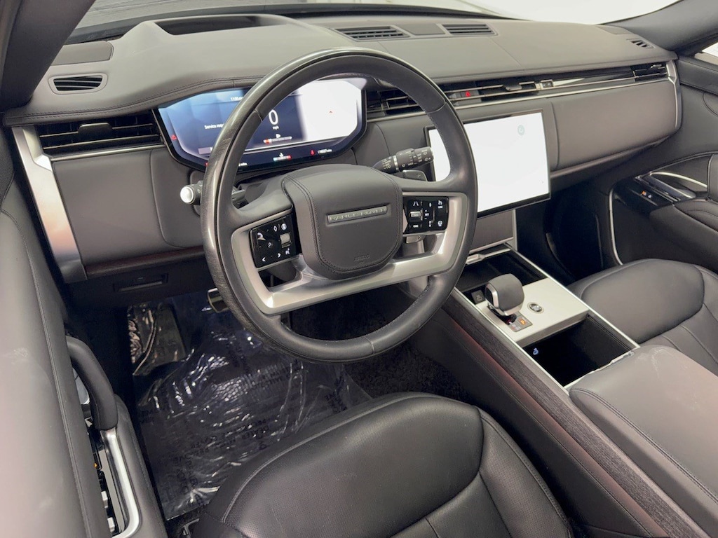 Certified 2025 Land Rover Range Rover P530 SE SUV