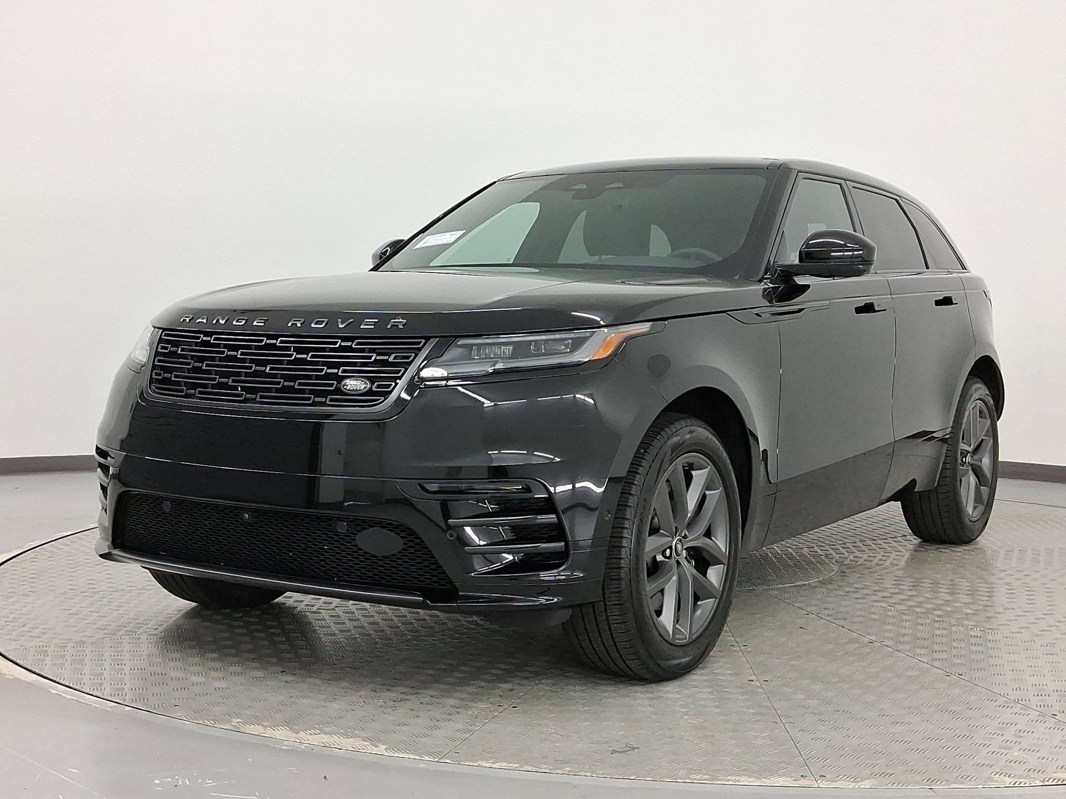 2026 Land Rover Range Rover Velar Dynamic SE's photo