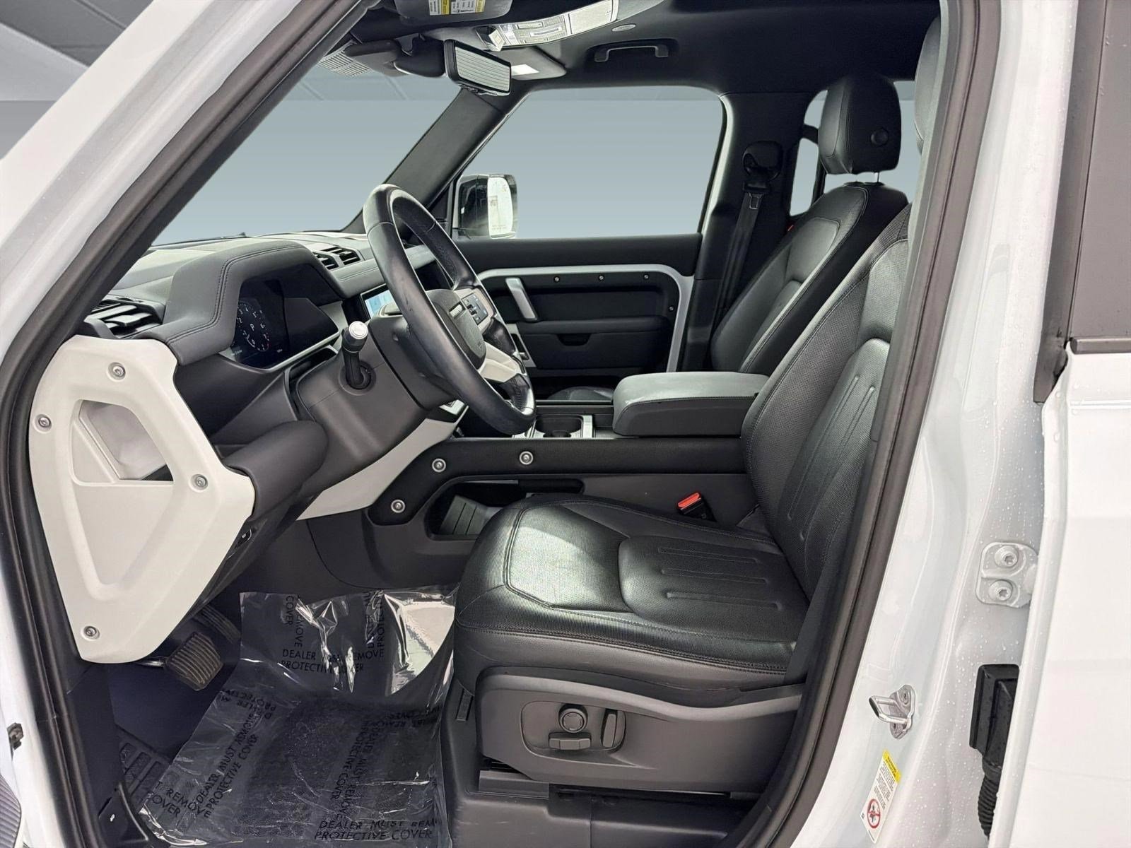 2021 Land Rover Defender X-Dynamic SE photo 4