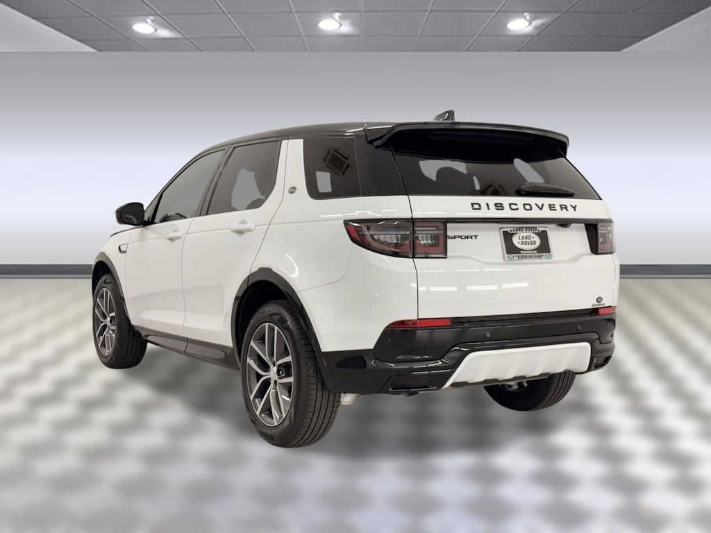 Used 2025 Land Rover Discovery Sport Dynamic SE SUV