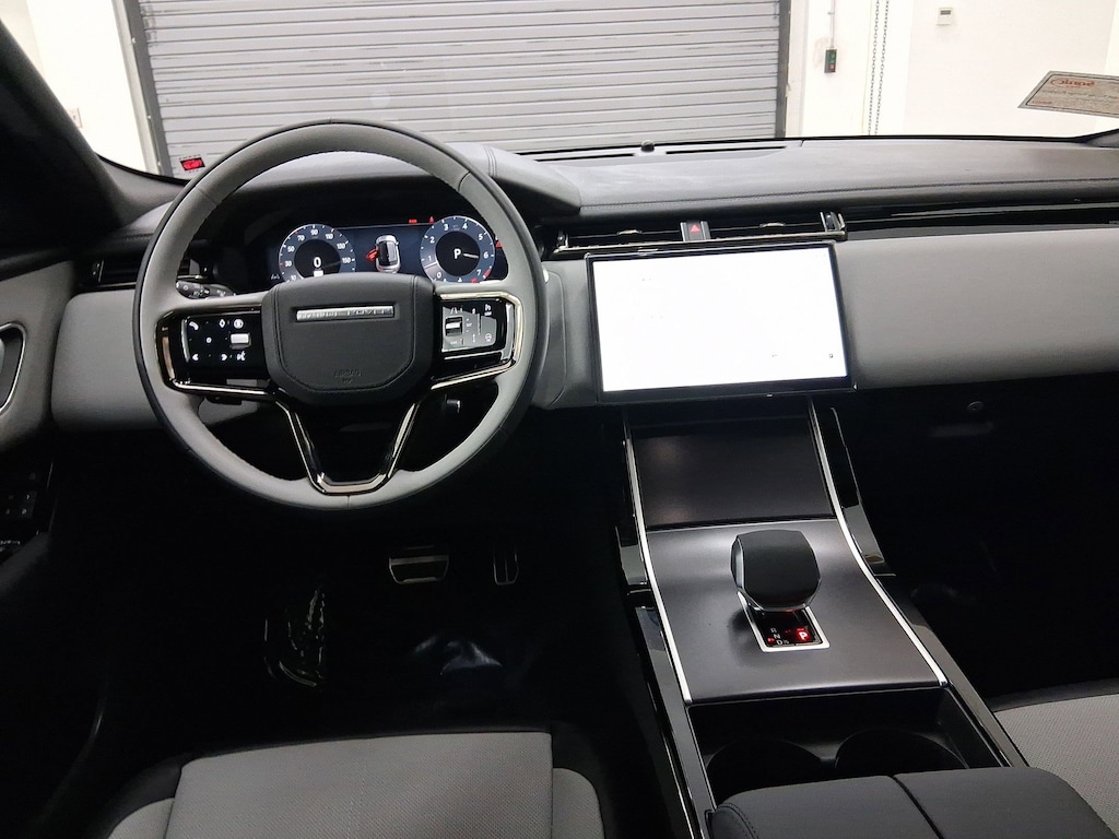 New 2026 Land Rover Range Rover Velar P250 Dynamic SE SUV
