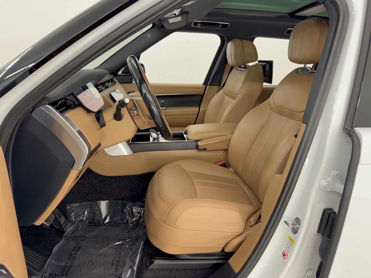 2023 Land Rover Range Rover SE - Photo 5