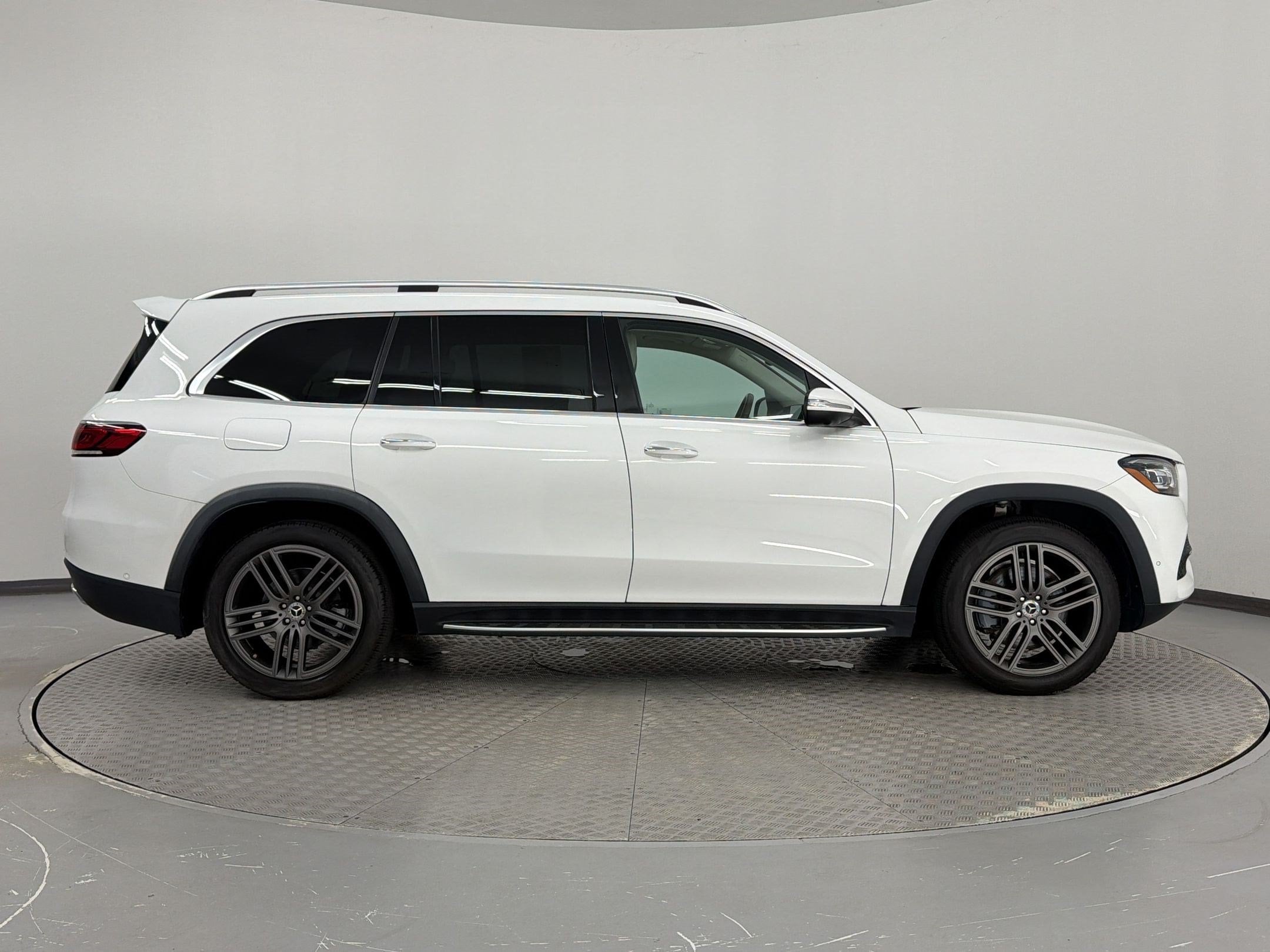 2022 Mercedes-Benz GLS GLS450 - Photo 8