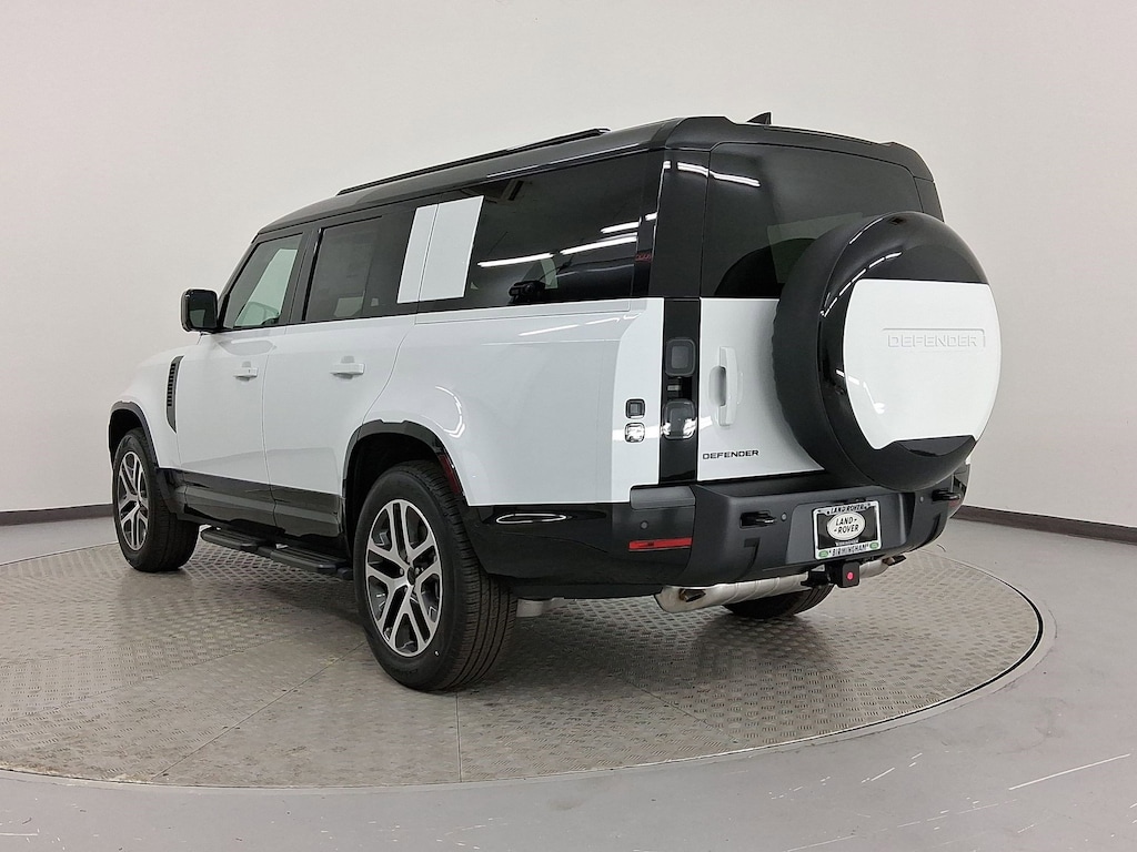 New 2026 Land Rover Defender 130 X-Dynamic SE SUV