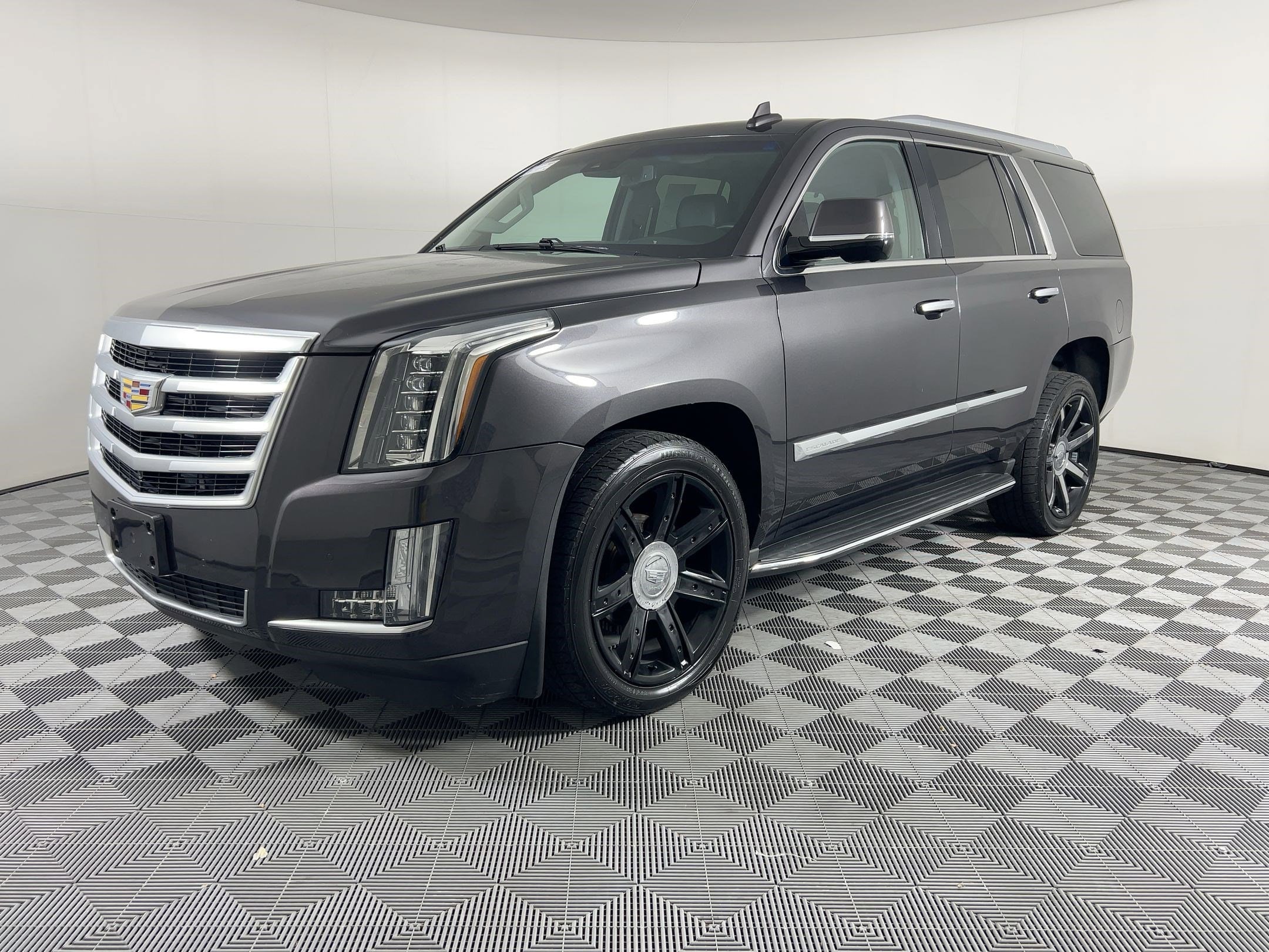 2016 Cadillac Escalade Luxury's photo