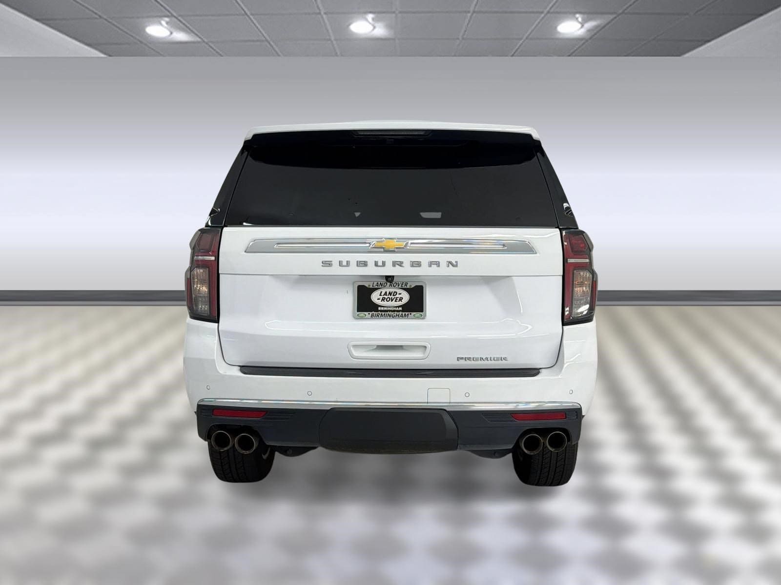 2024 Chevrolet Suburban Premier - Photo 10