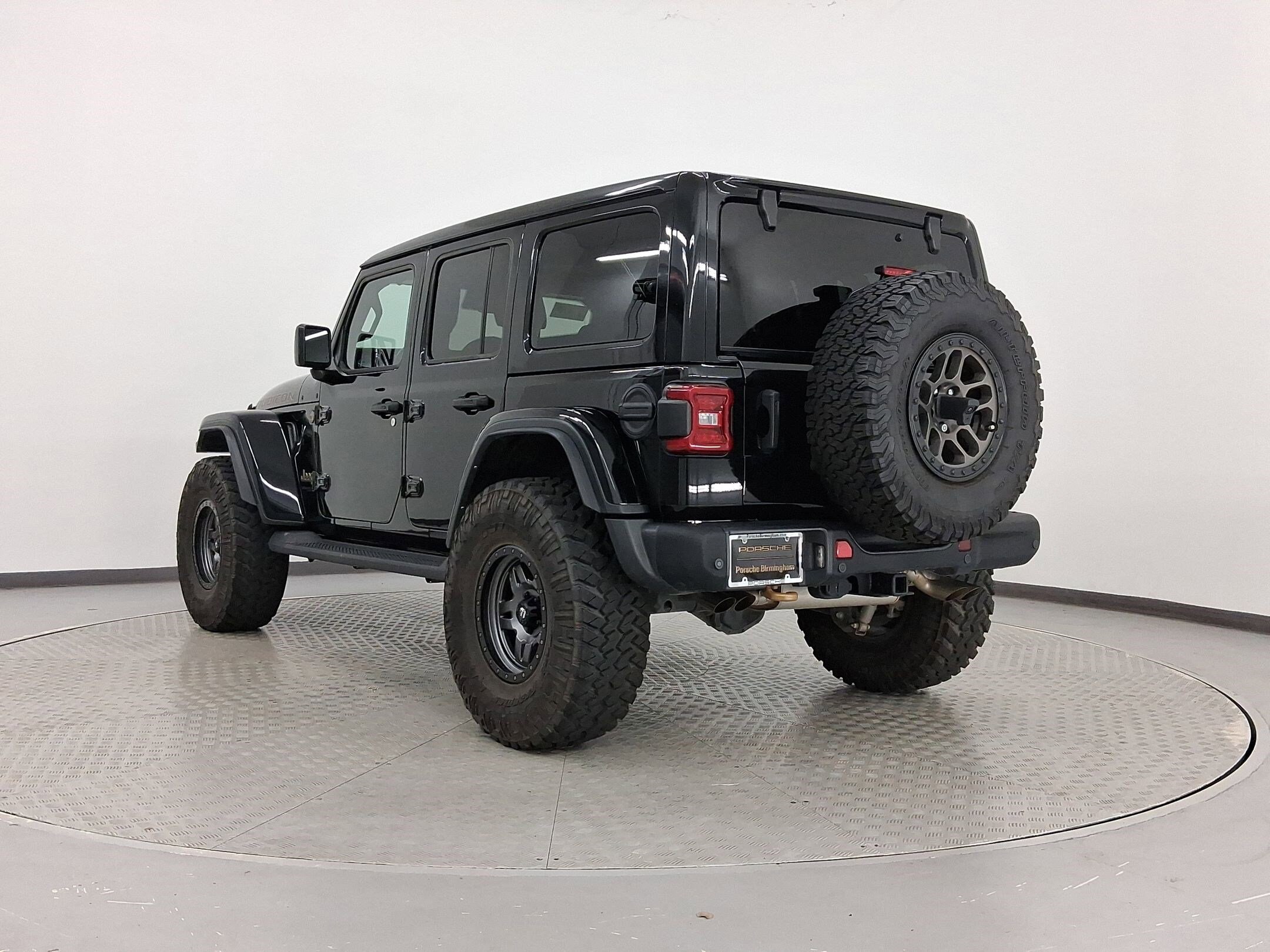 2022 Jeep Wrangler Unlimited Rubicon 392 photo 3