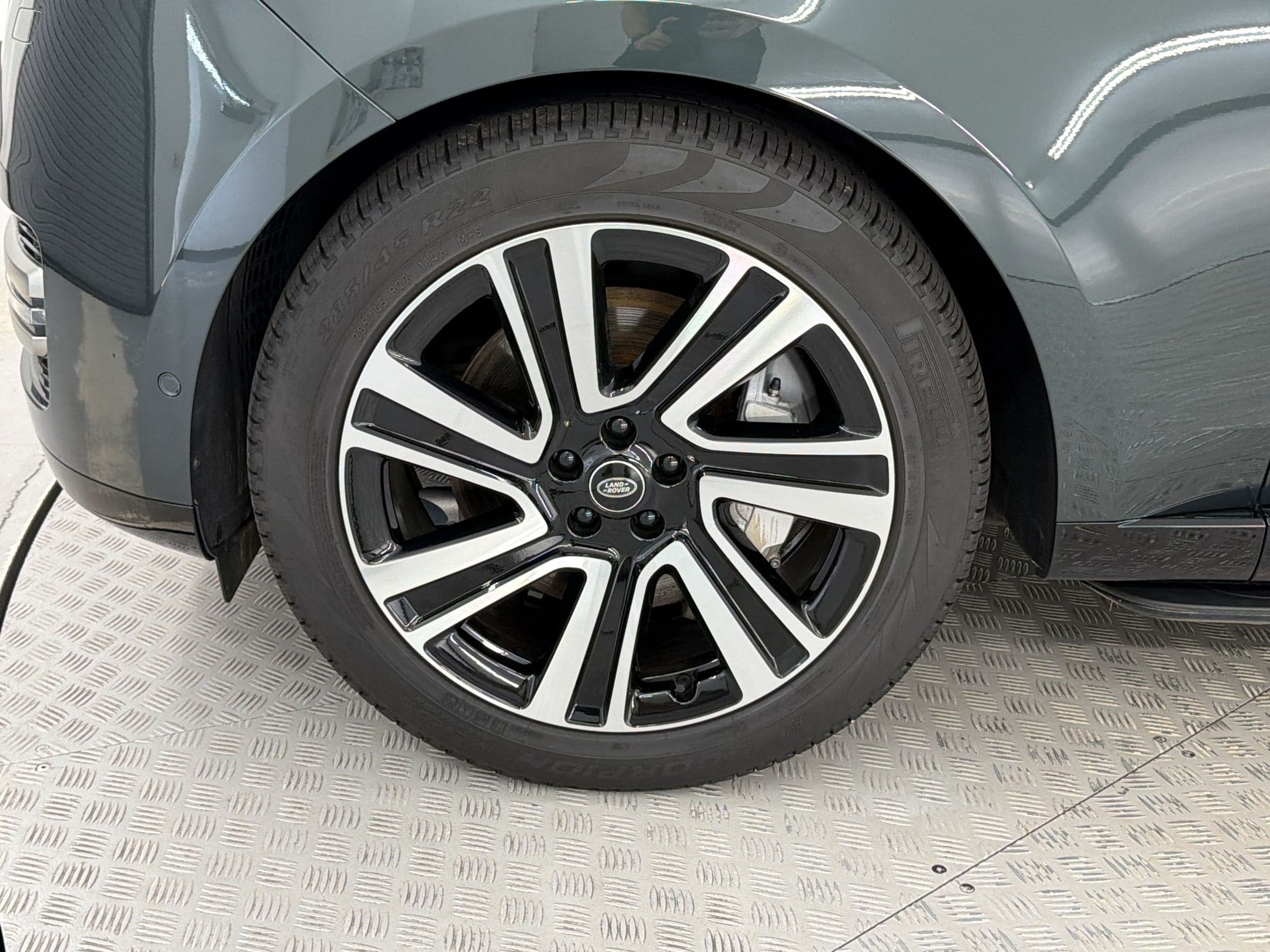 2023 Land Rover Range Rover SE - Photo 13