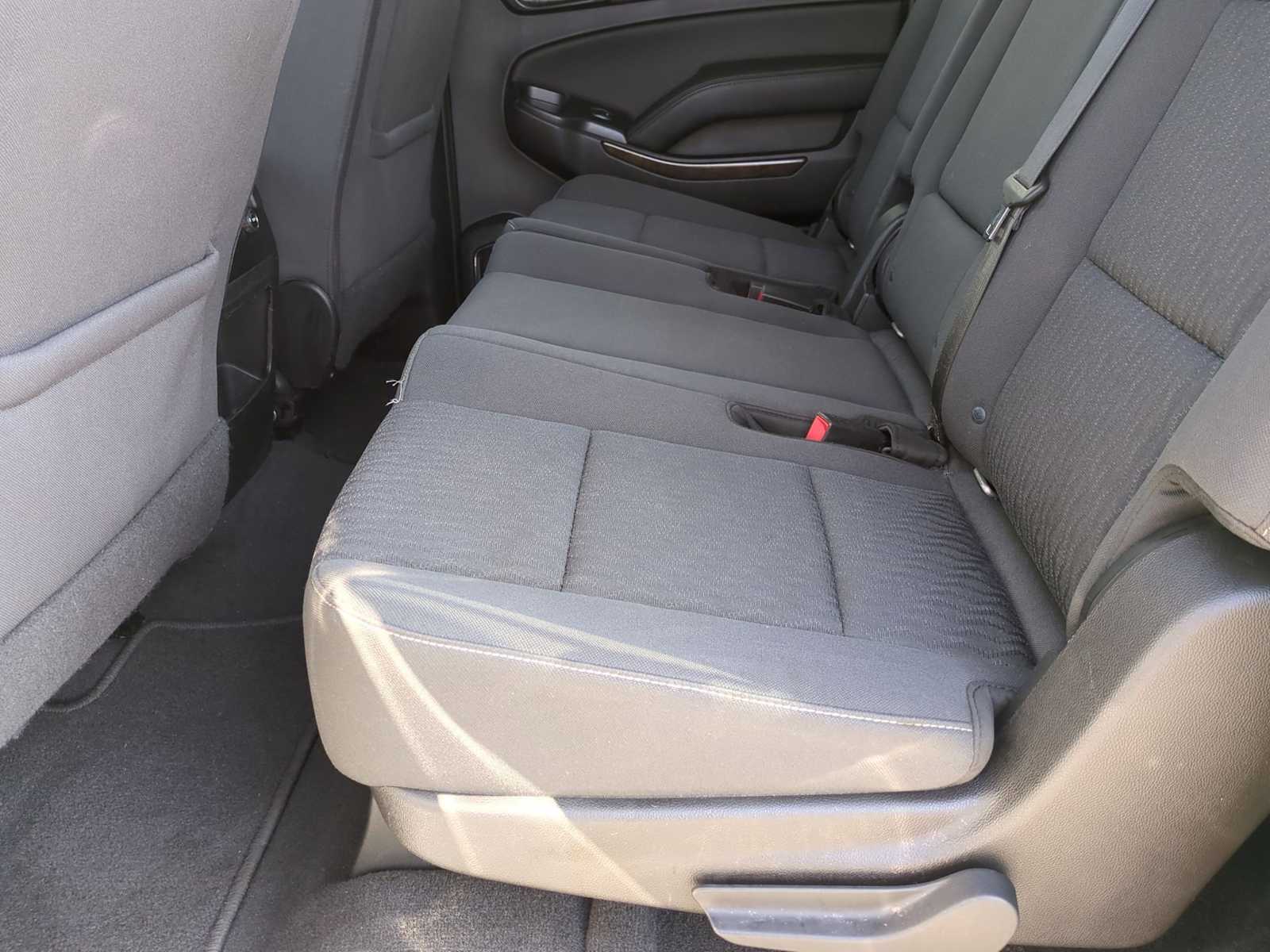 Thumbnail: 2019 Chevrolet Suburban - 22