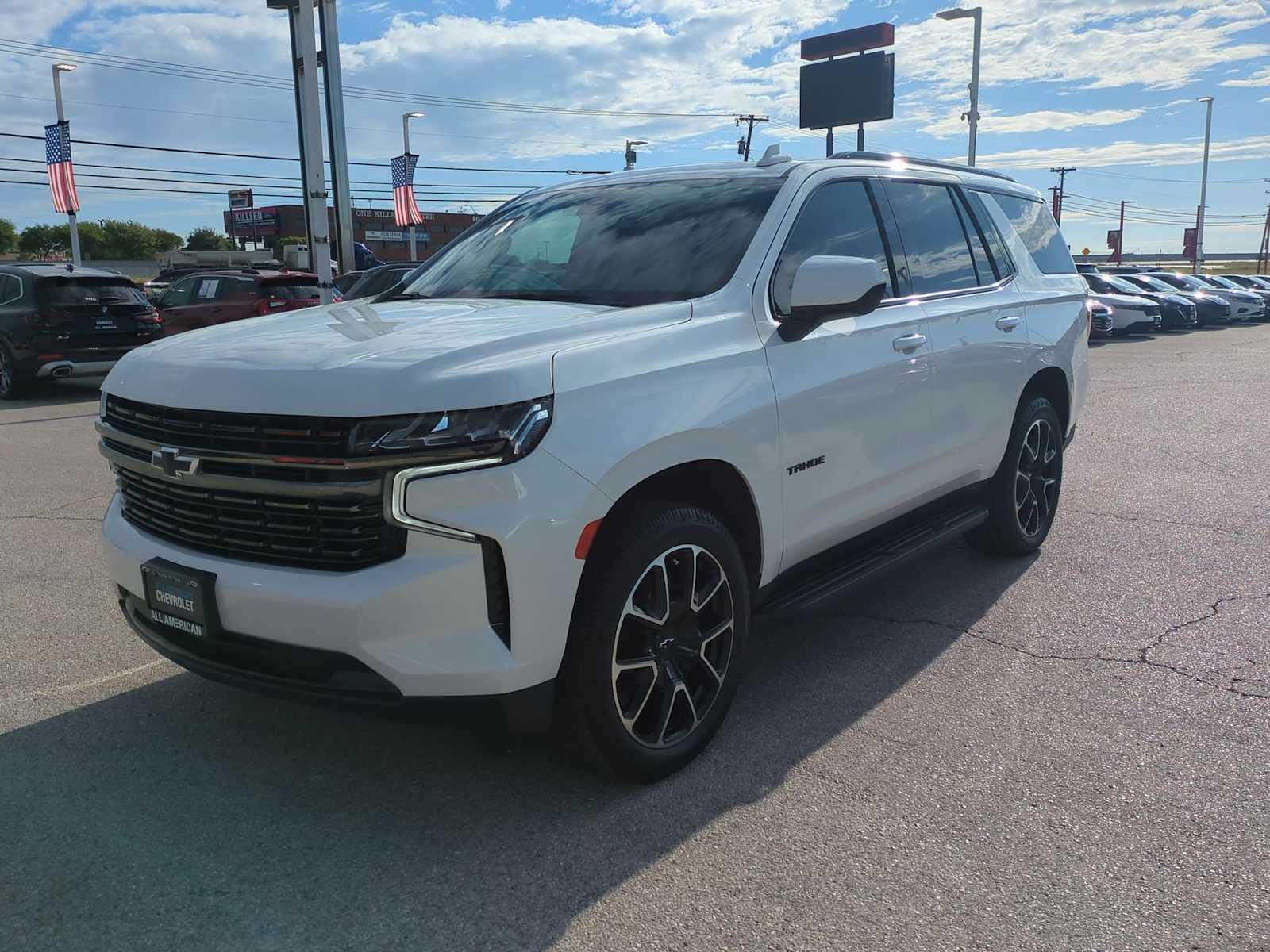 Thumbnail: 2021 Chevrolet Tahoe - 4