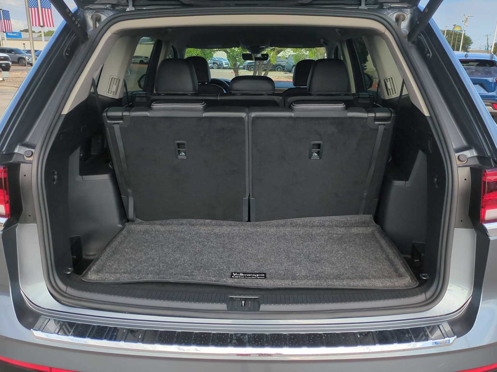 Thumbnail: 2024 Volkswagen Atlas - 24