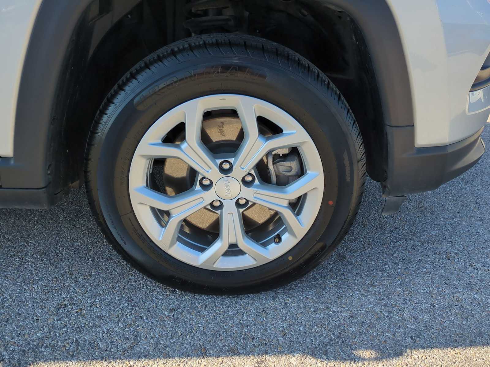 Thumbnail: 2024 Jeep Compass - 32