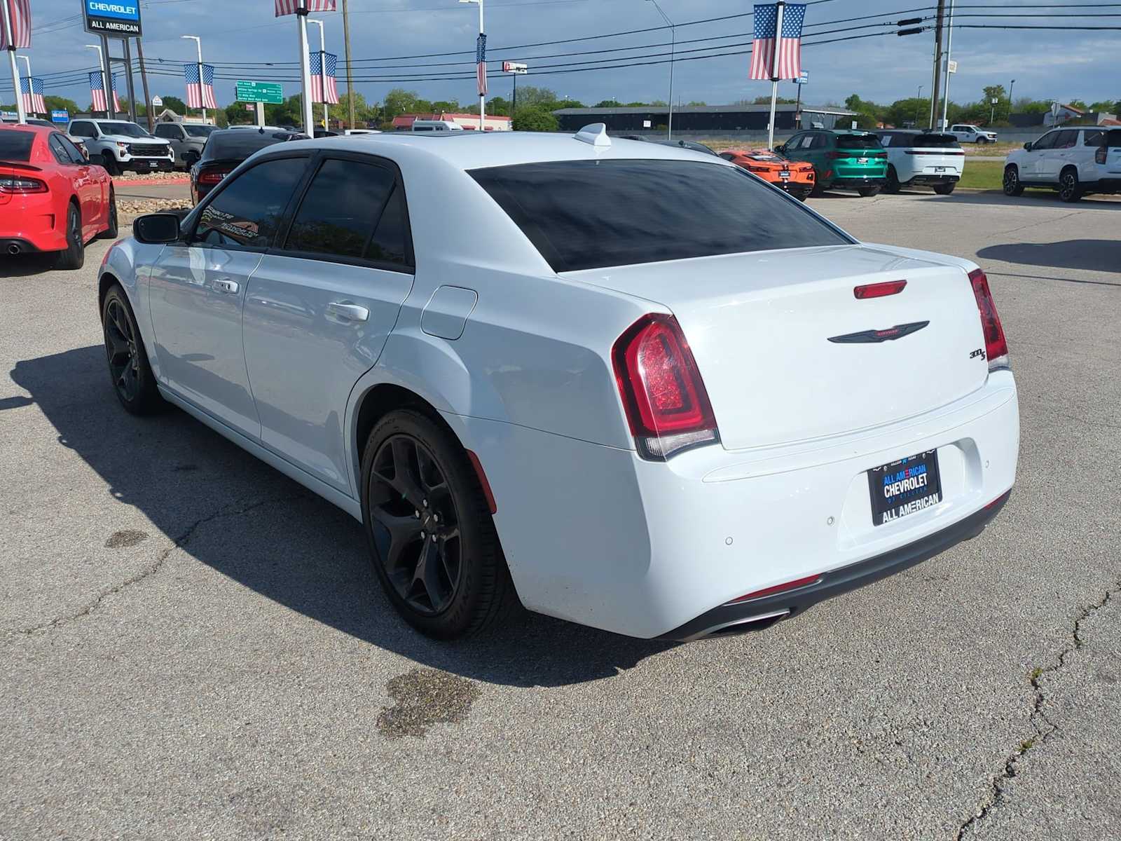 Thumbnail: 2022 Chrysler 300 - 6