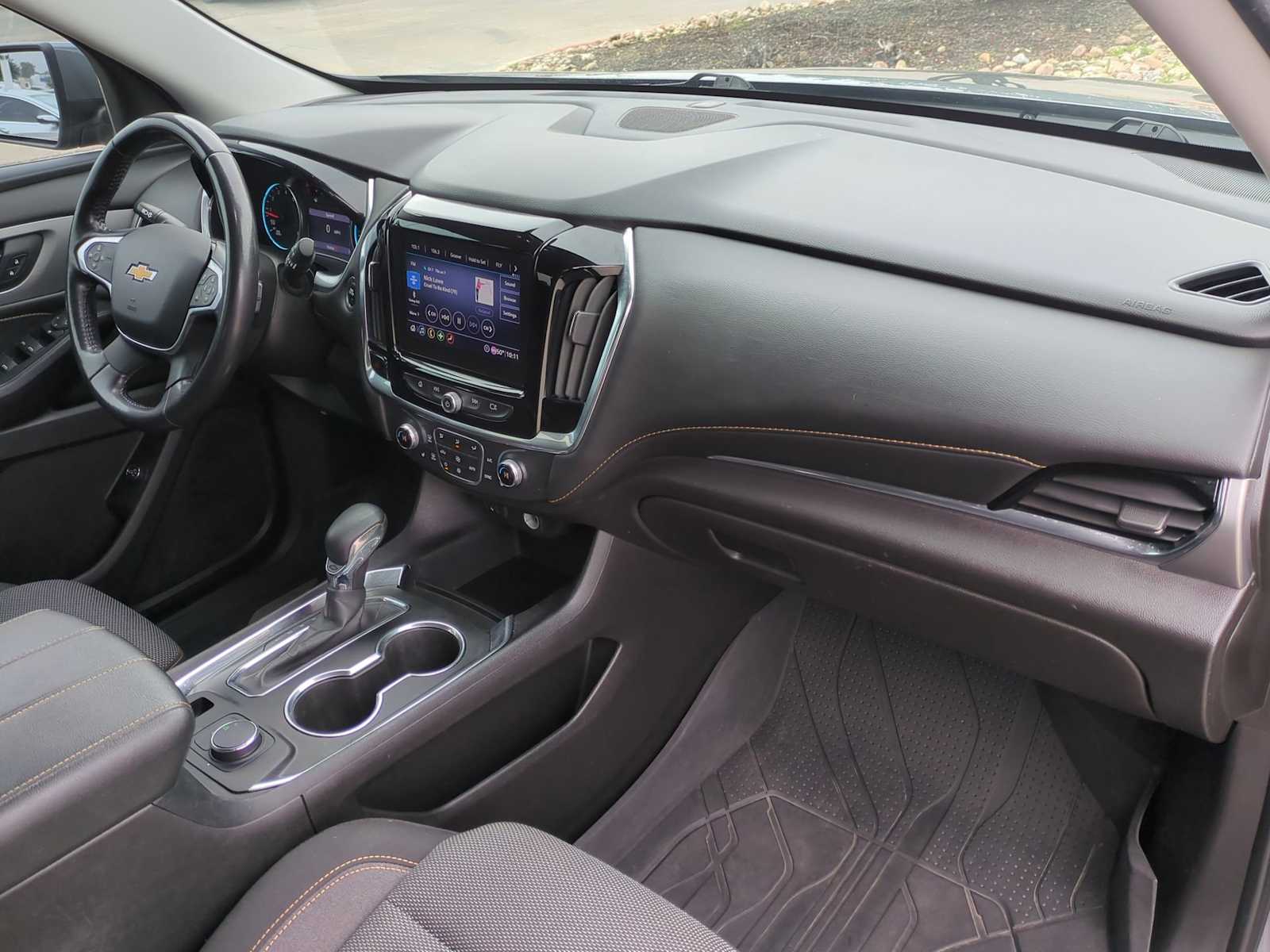 Thumbnail: 2021 Chevrolet Traverse - 29