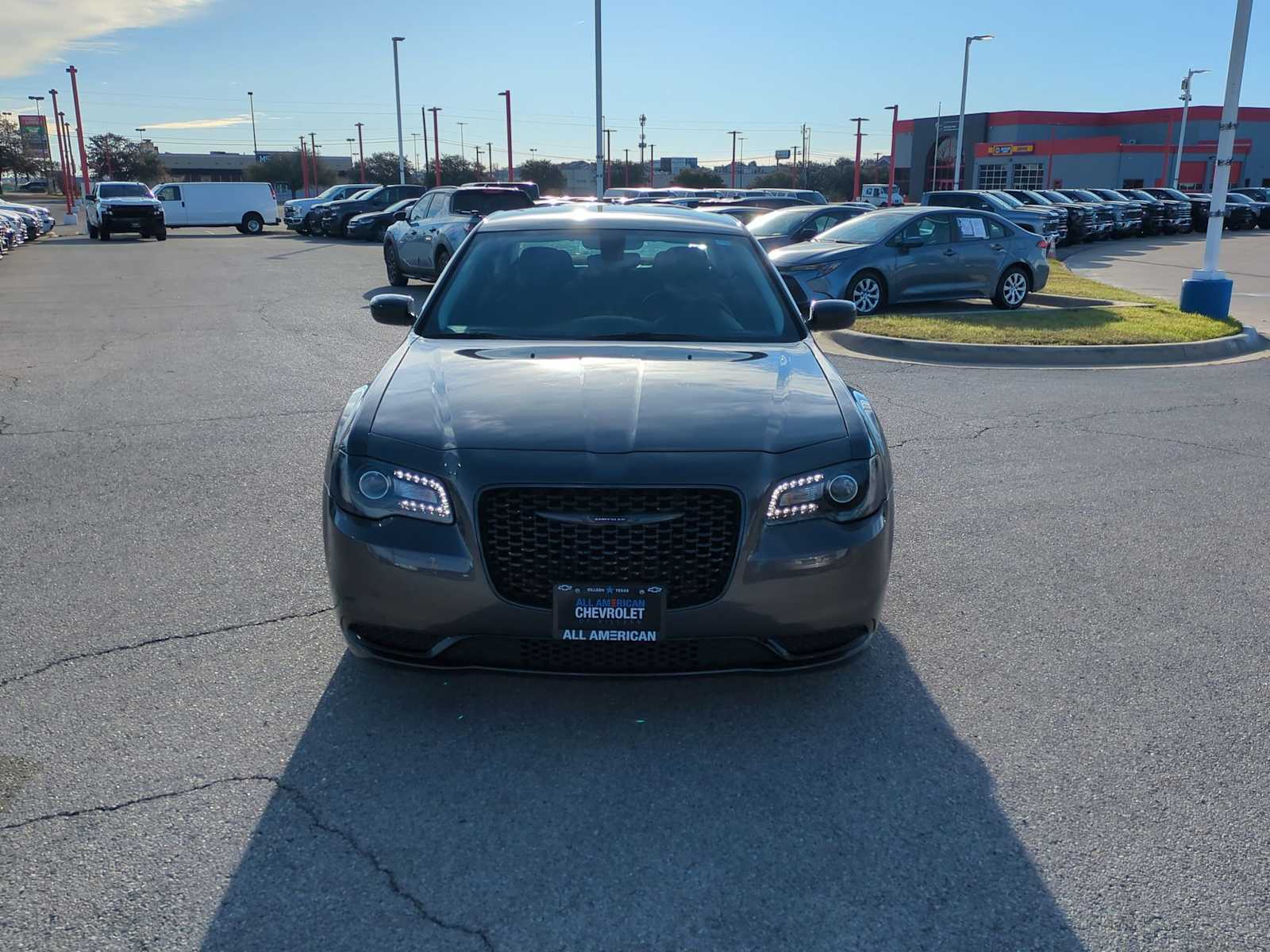 Thumbnail: 2023 Chrysler 300 - 3