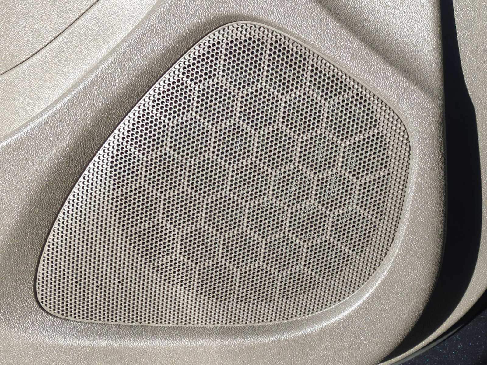 Thumbnail: 2023 Chevrolet Malibu - 23