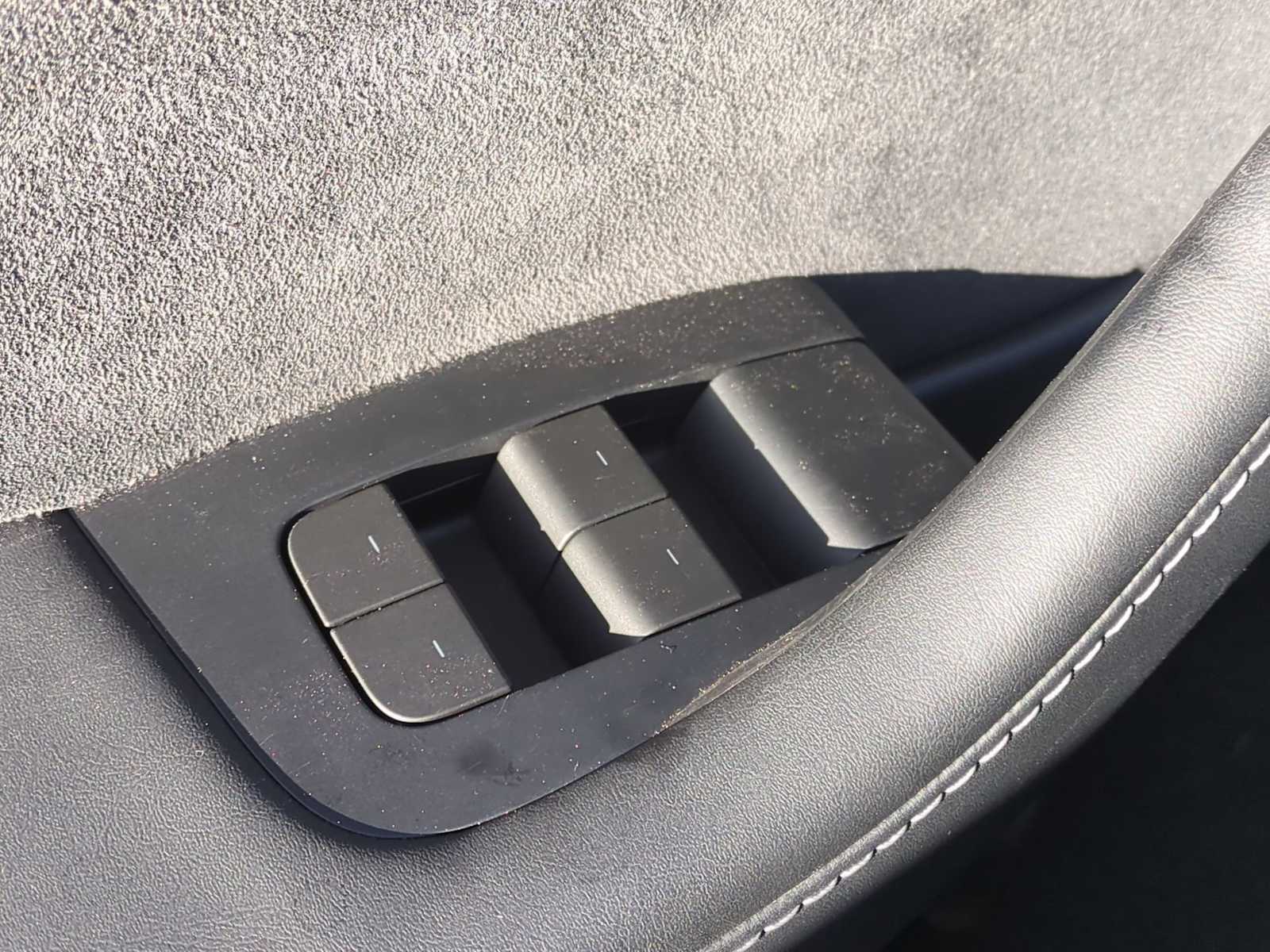 Thumbnail: 2023 Tesla Model Y - 22