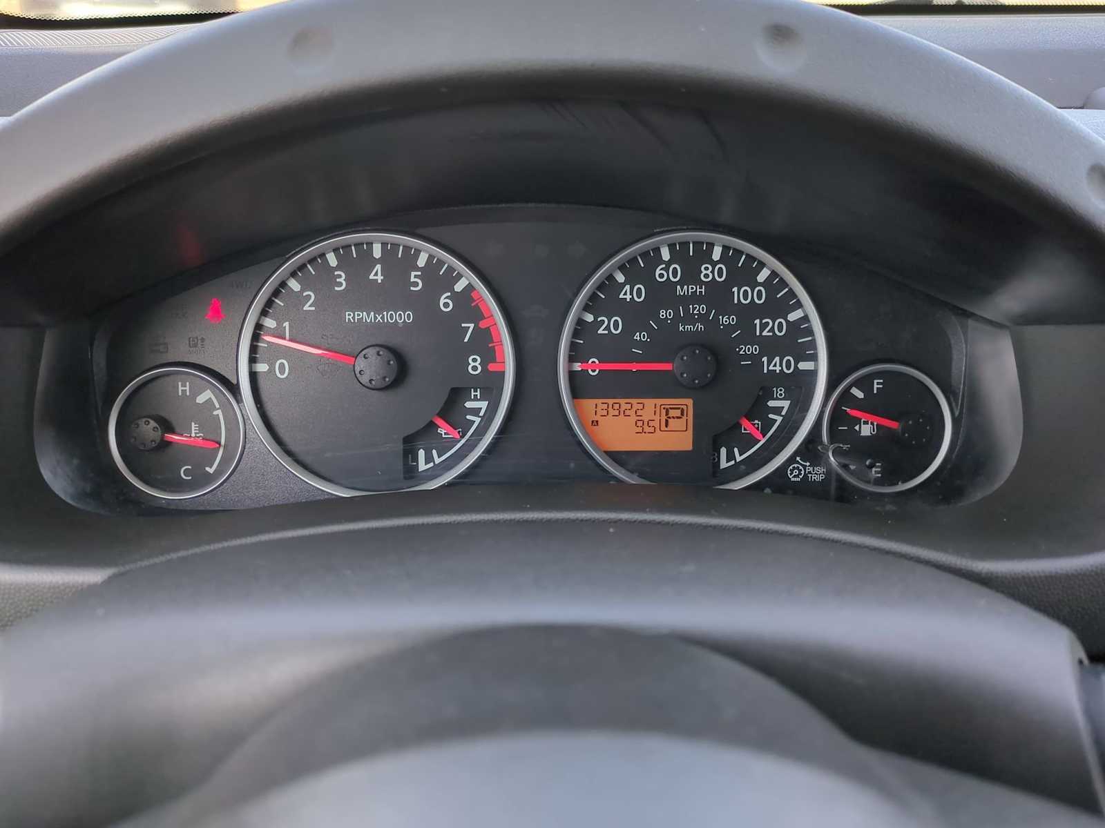 Thumbnail: 2012 Nissan Pathfinder - 11