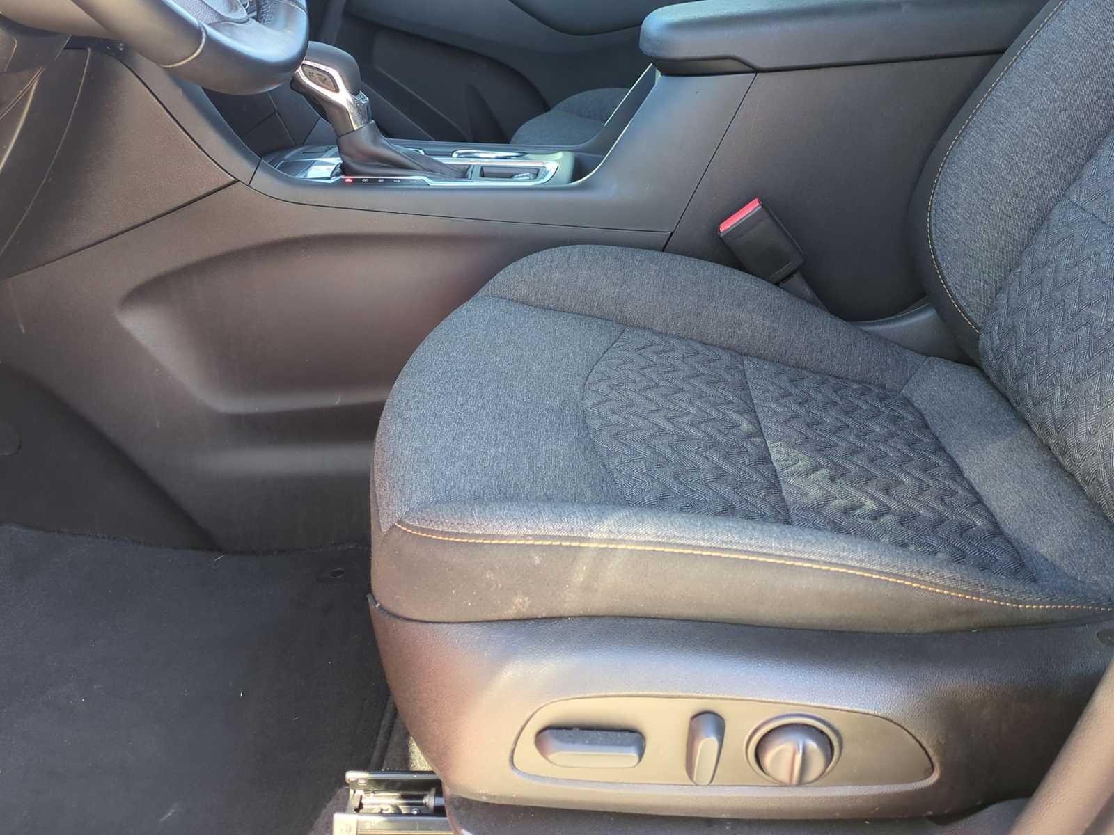 Thumbnail: 2022 Chevrolet Equinox - 19