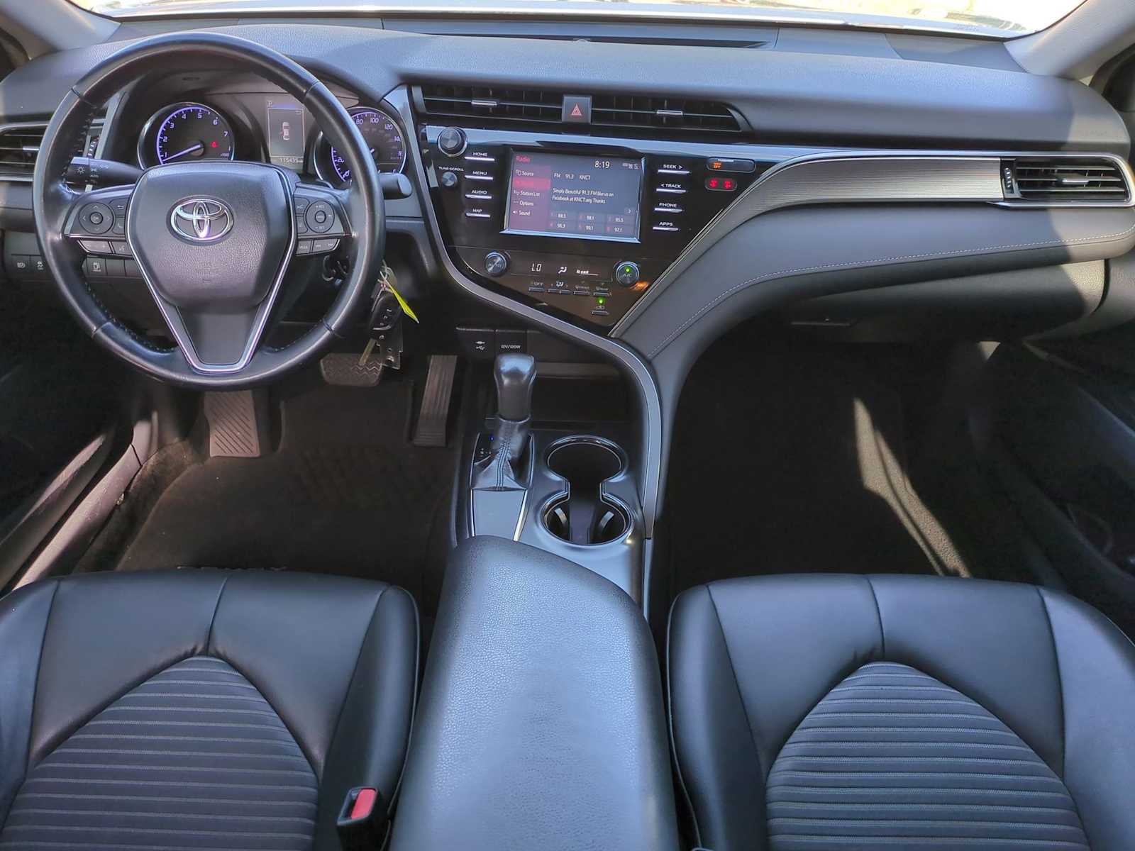 Thumbnail: 2019 Toyota Camry - 18