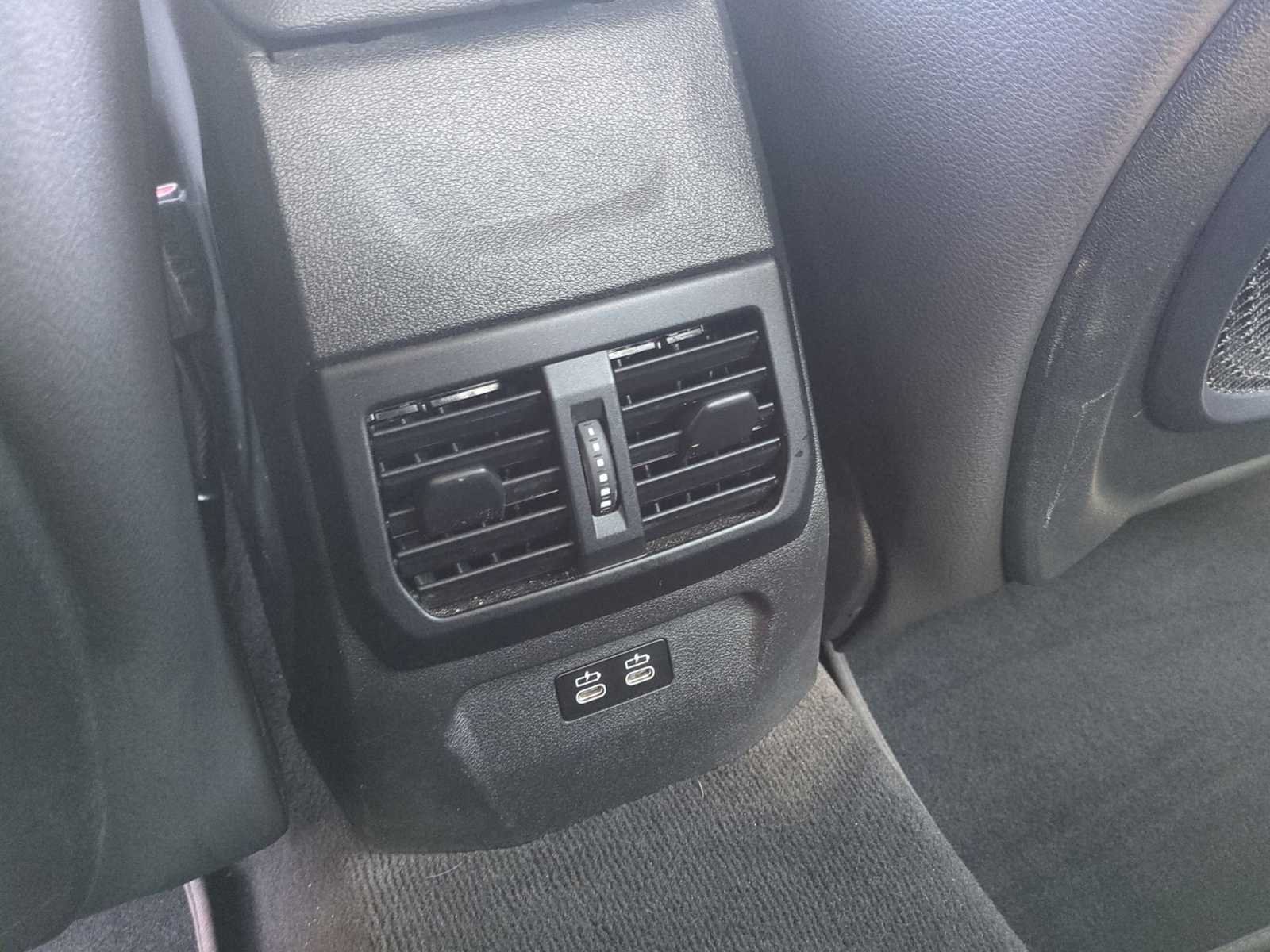 Thumbnail: 2024 BMW 2 Series - 22