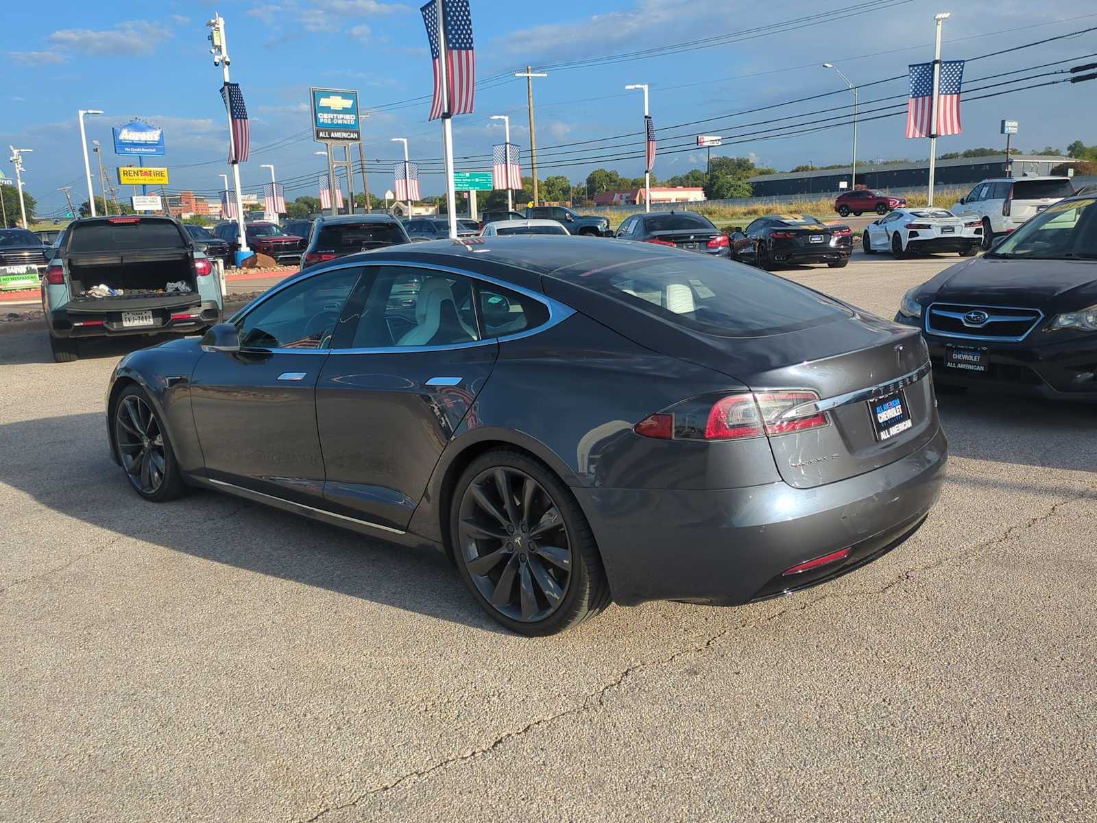 Thumbnail: 2017 Tesla Model S - 6