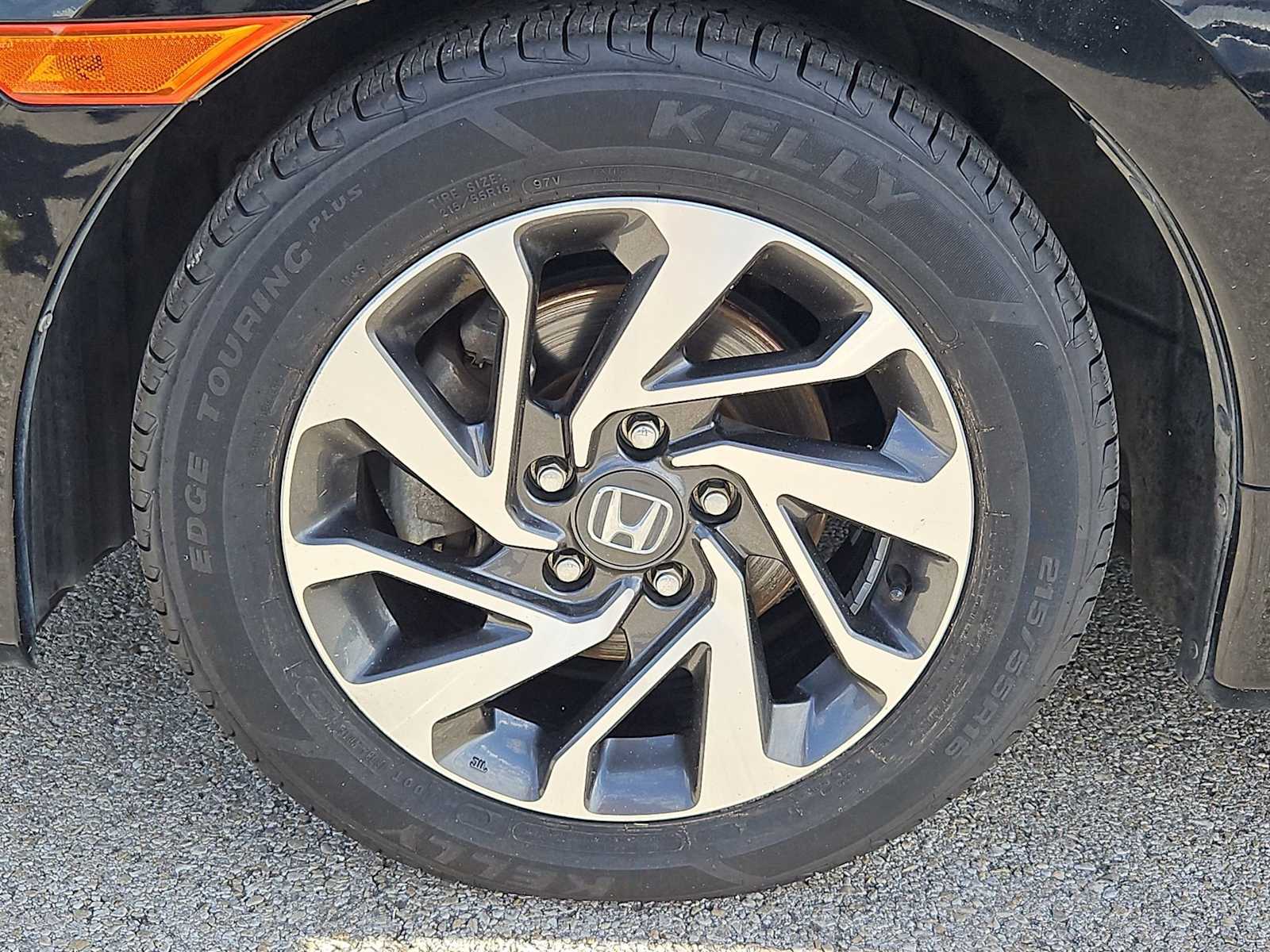 2016 Honda Civic SE 31