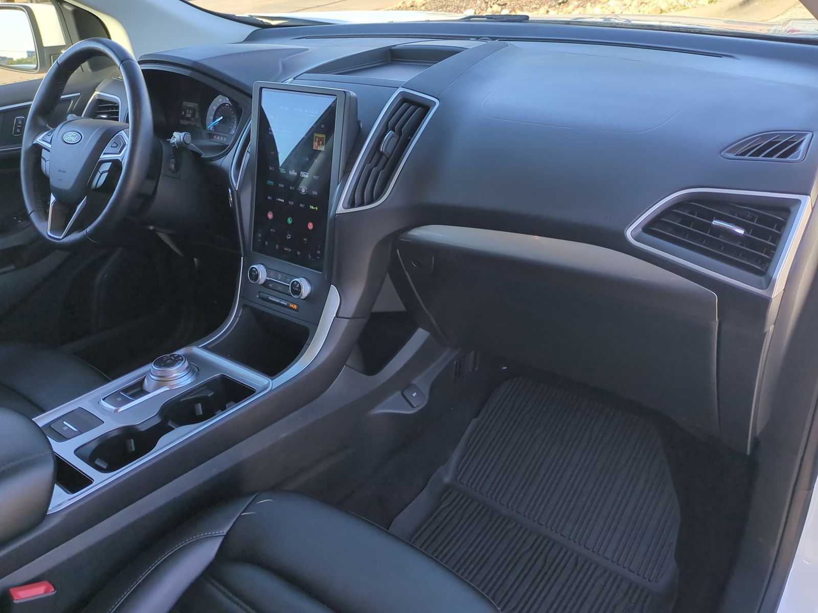 Thumbnail: 2023 Ford Edge - 28