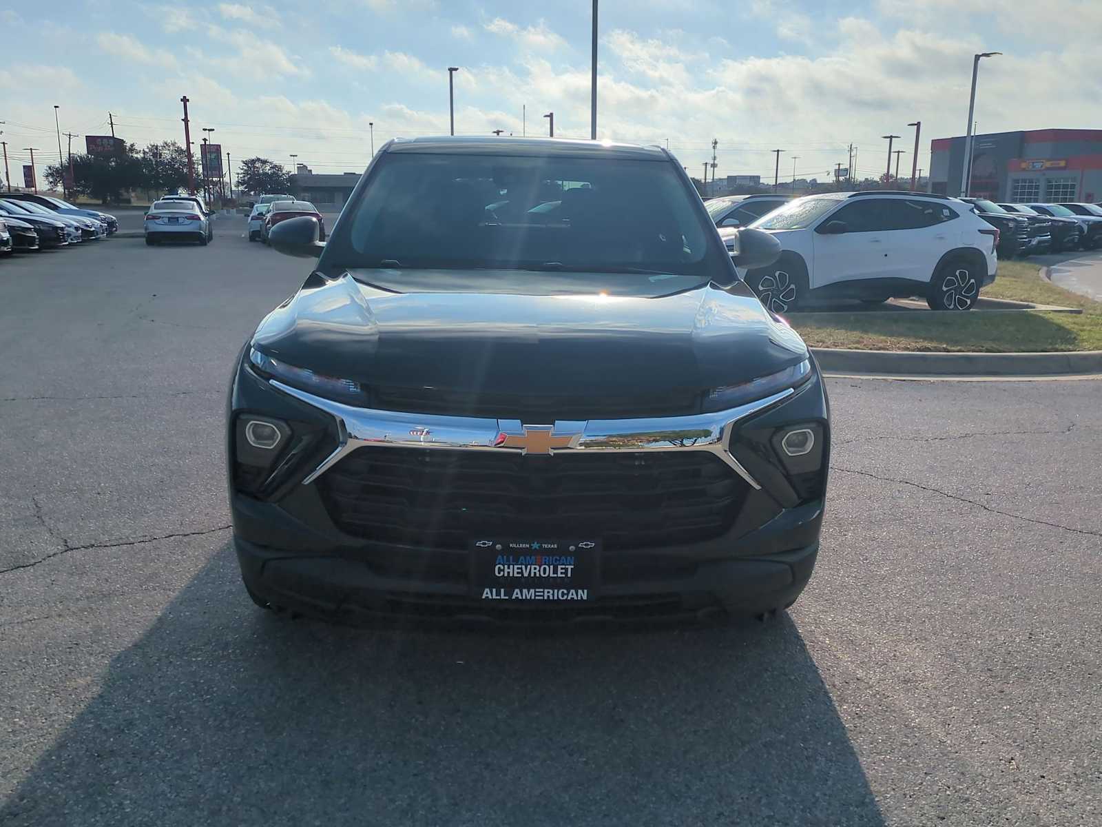 2026 Chevrolet Trailblazer LS photo 3