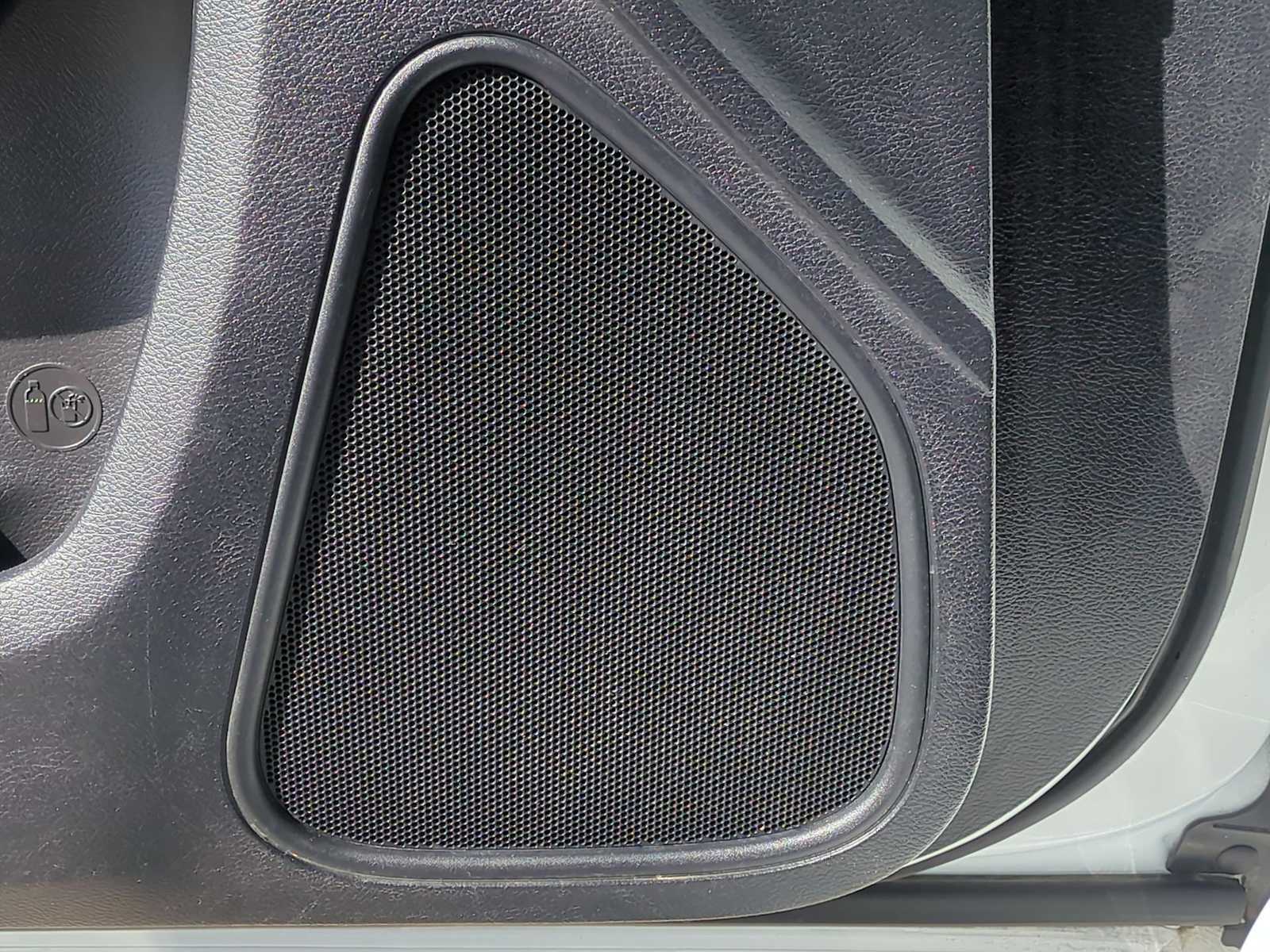 Thumbnail: 2022 Chrysler 300 - 25