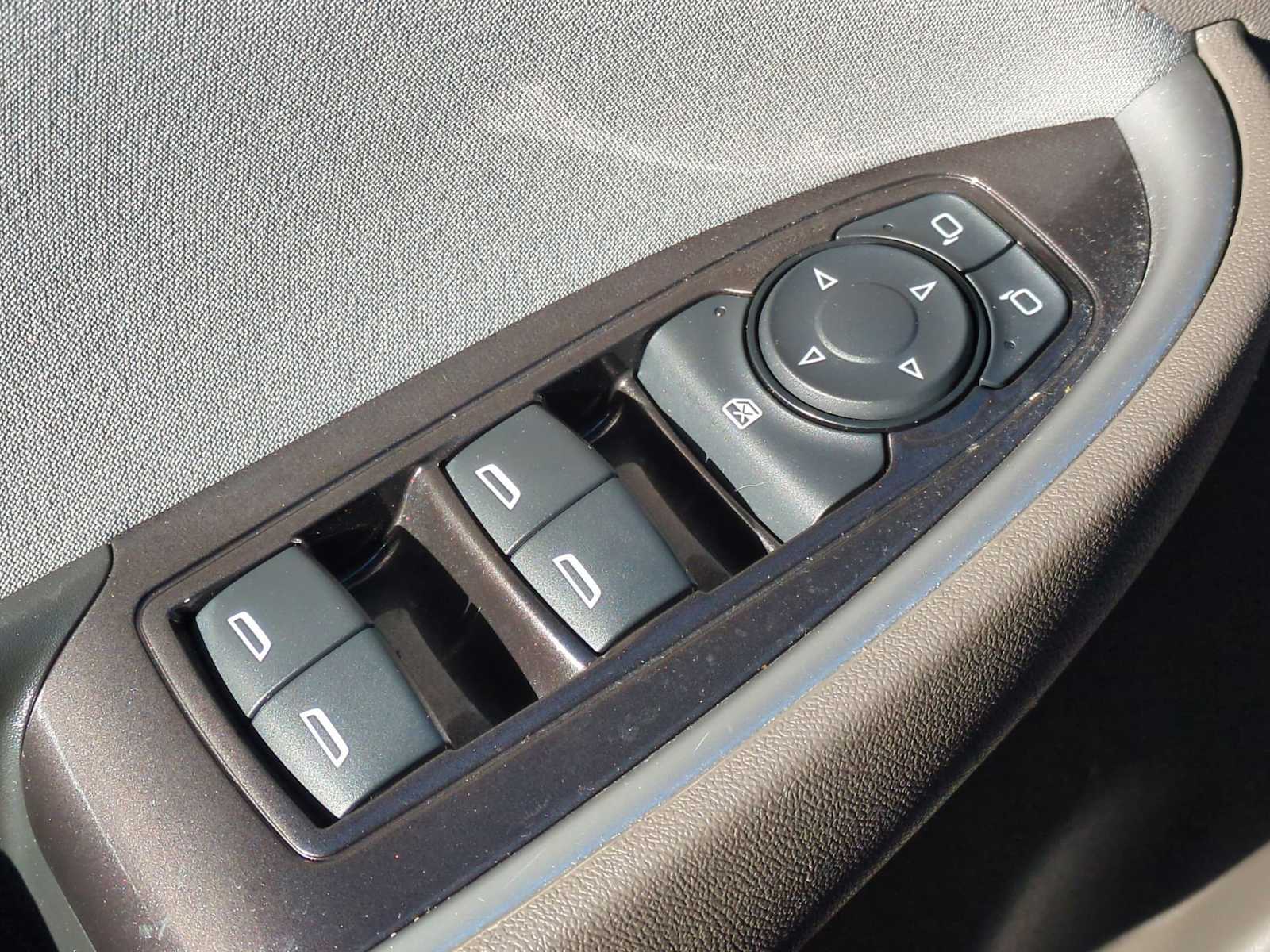 Thumbnail: 2023 Chevrolet Malibu - 22