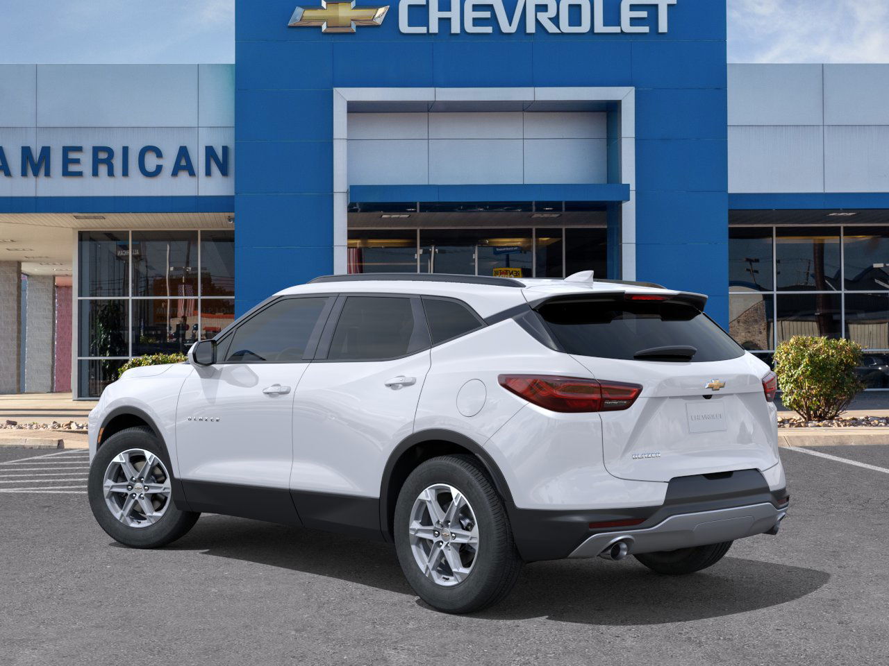 2025 Chevrolet Blazer 2LT photo 2