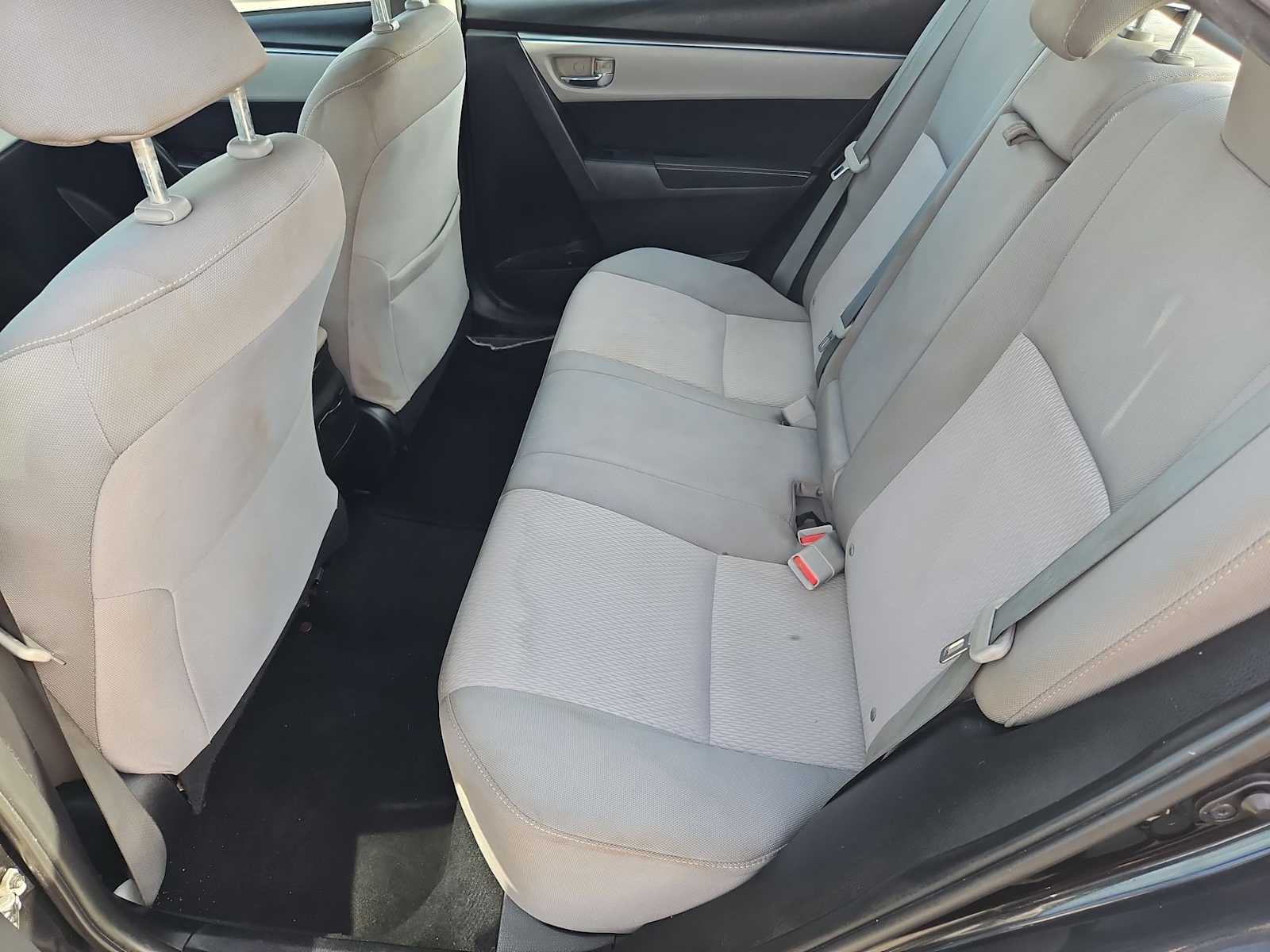 Thumbnail: 2015 Toyota Corolla - 22