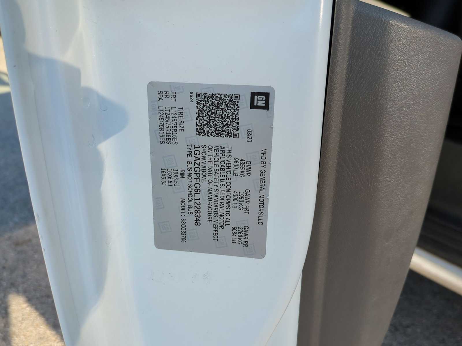 Thumbnail: 2020 Chevrolet Express - 31