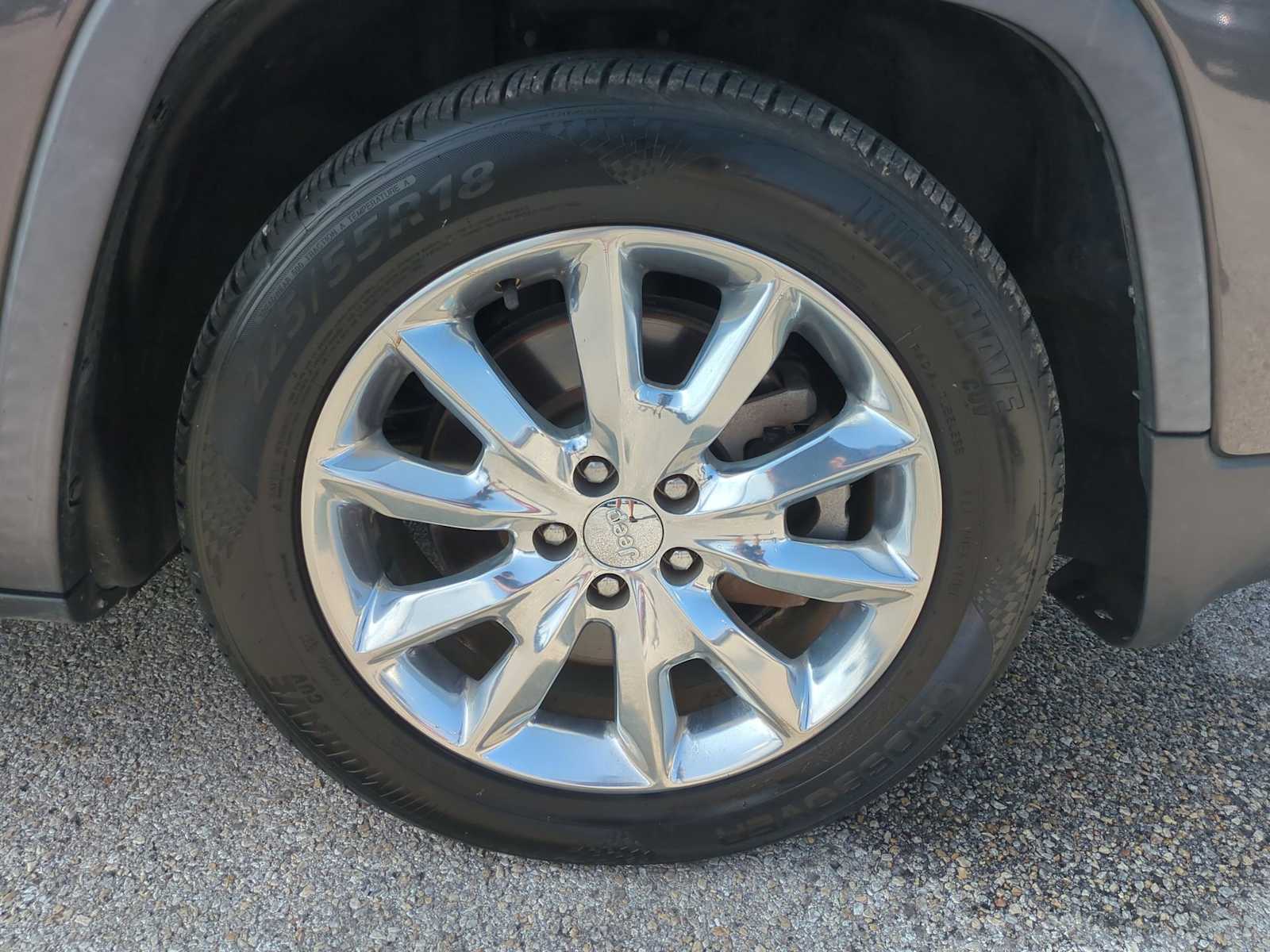 Thumbnail: 2016 Jeep Cherokee - 33