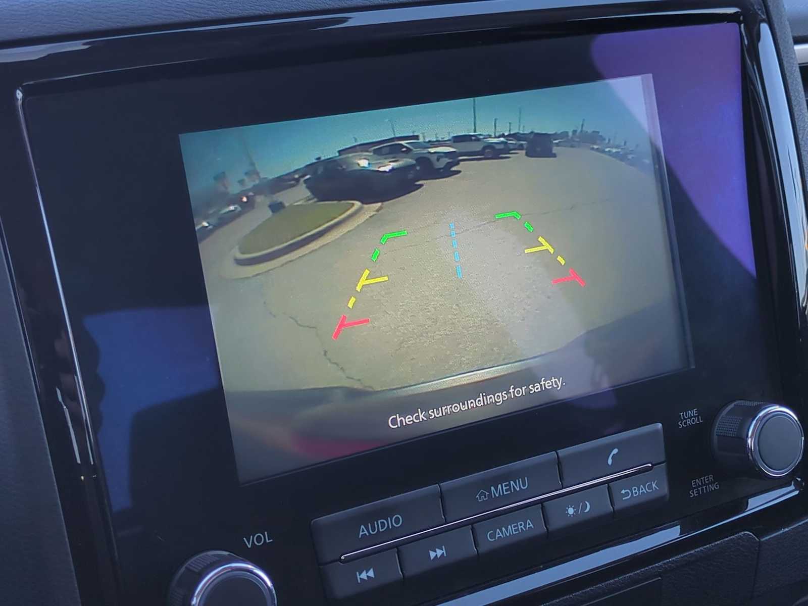 Thumbnail: 2022 Nissan Frontier - 14