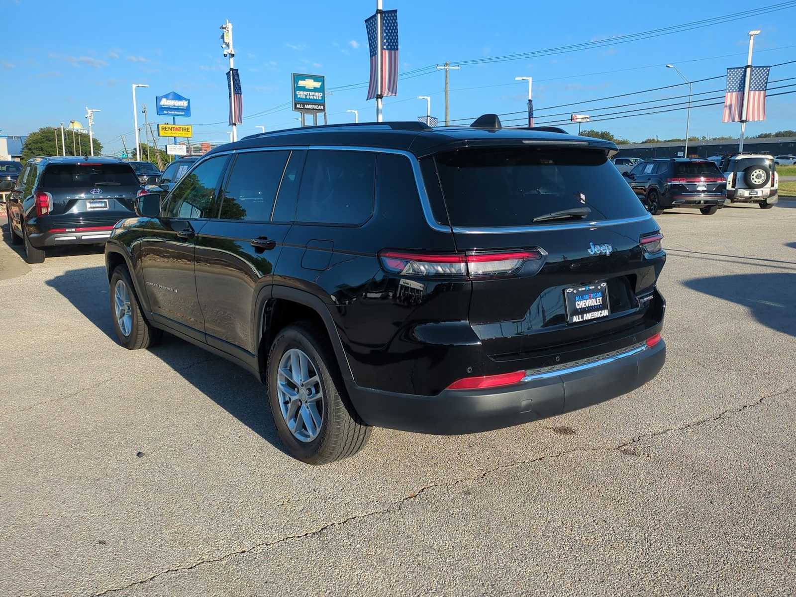 Thumbnail: 2023 Jeep Grand Cherokee L - 6