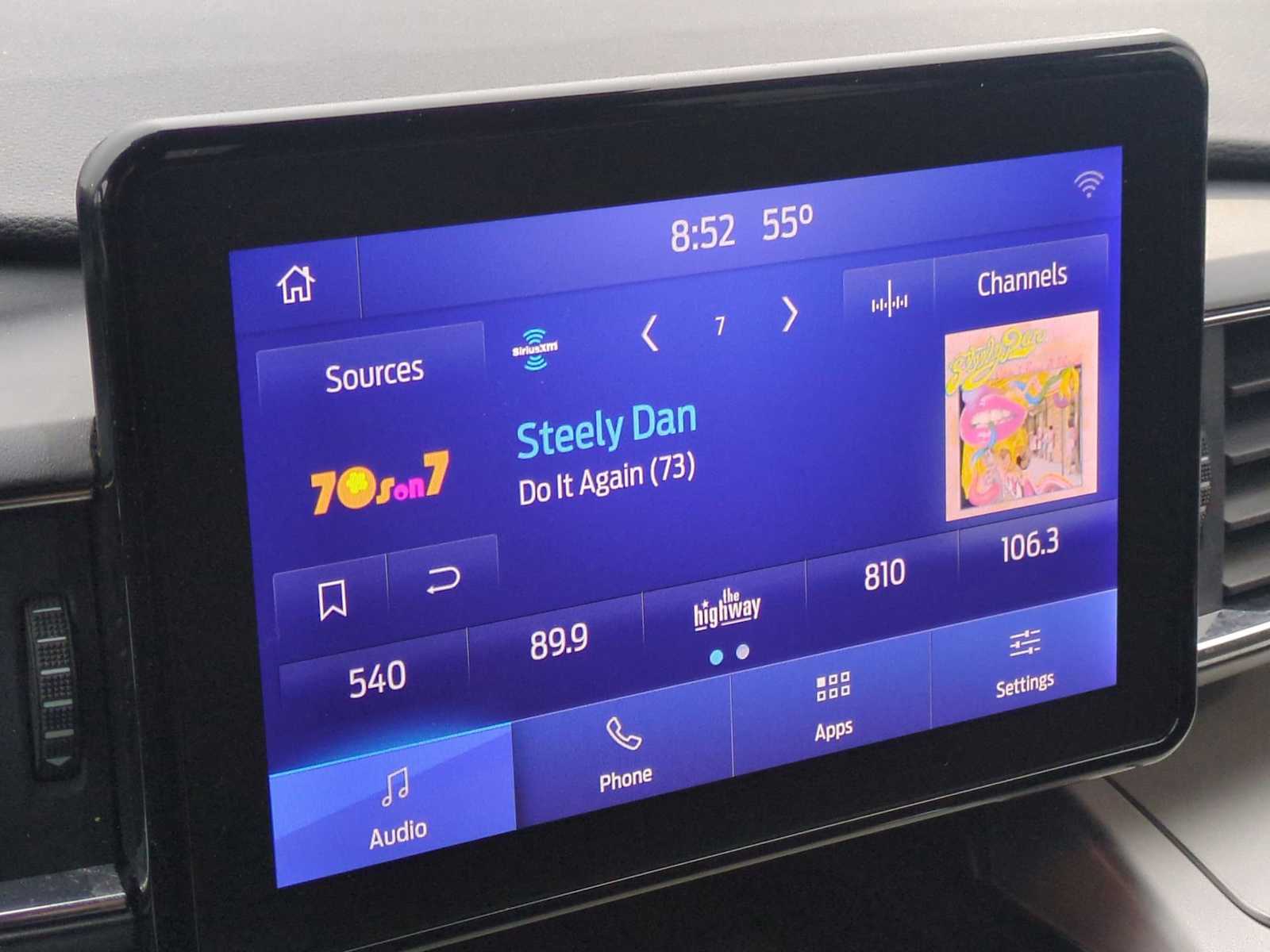 Thumbnail: 2021 Ford Explorer - 13