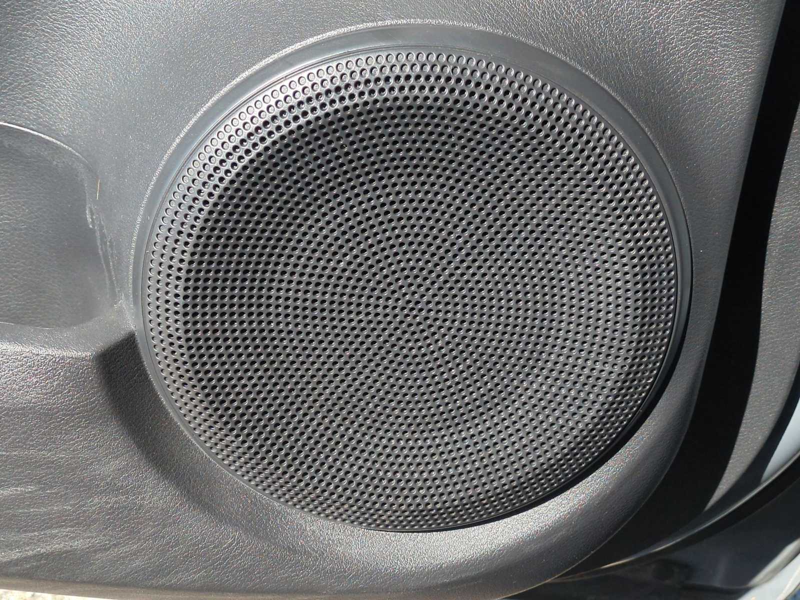 Thumbnail: 2022 Nissan Kicks - 23