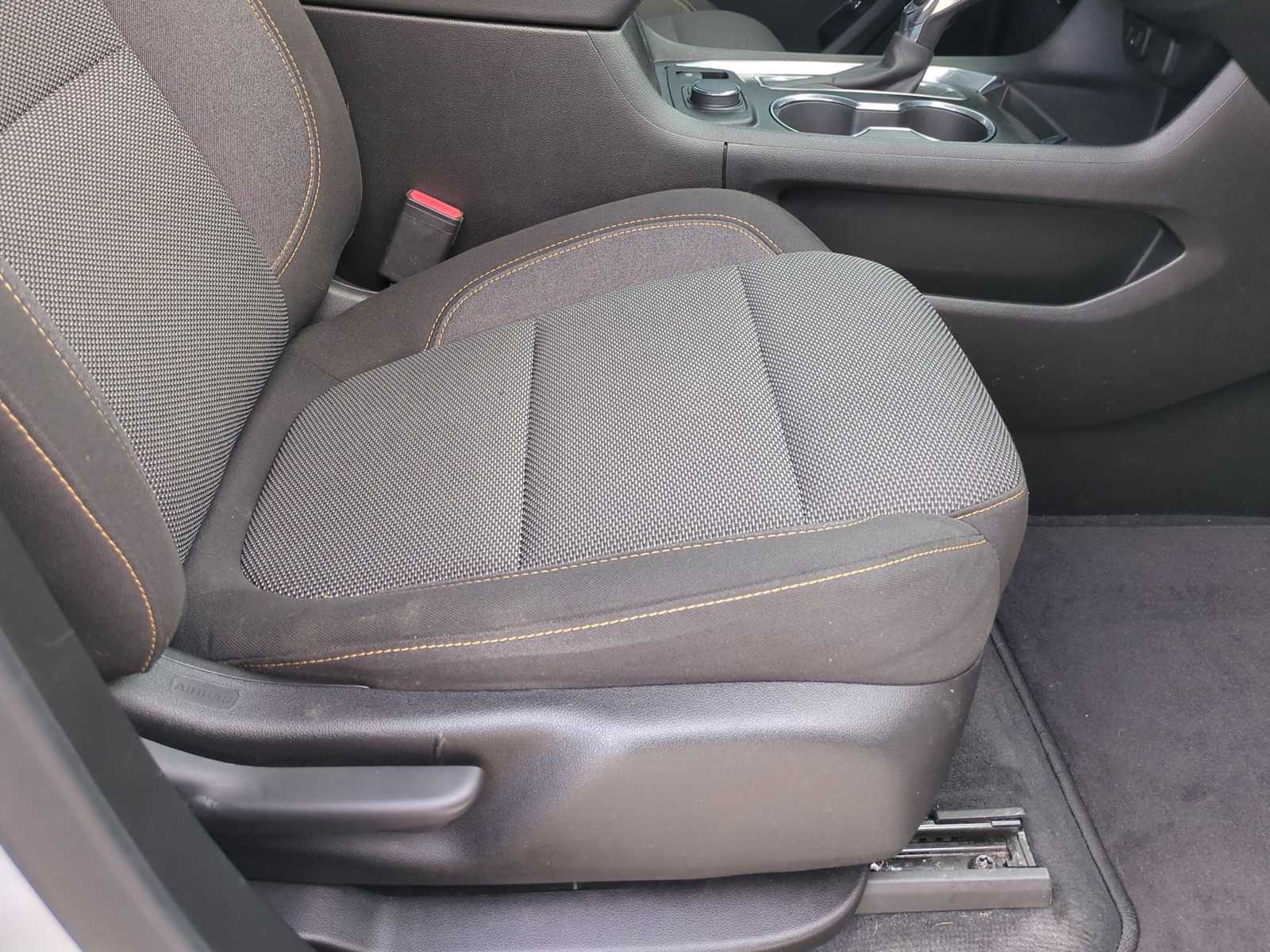 Thumbnail: 2021 Chevrolet Traverse - 28