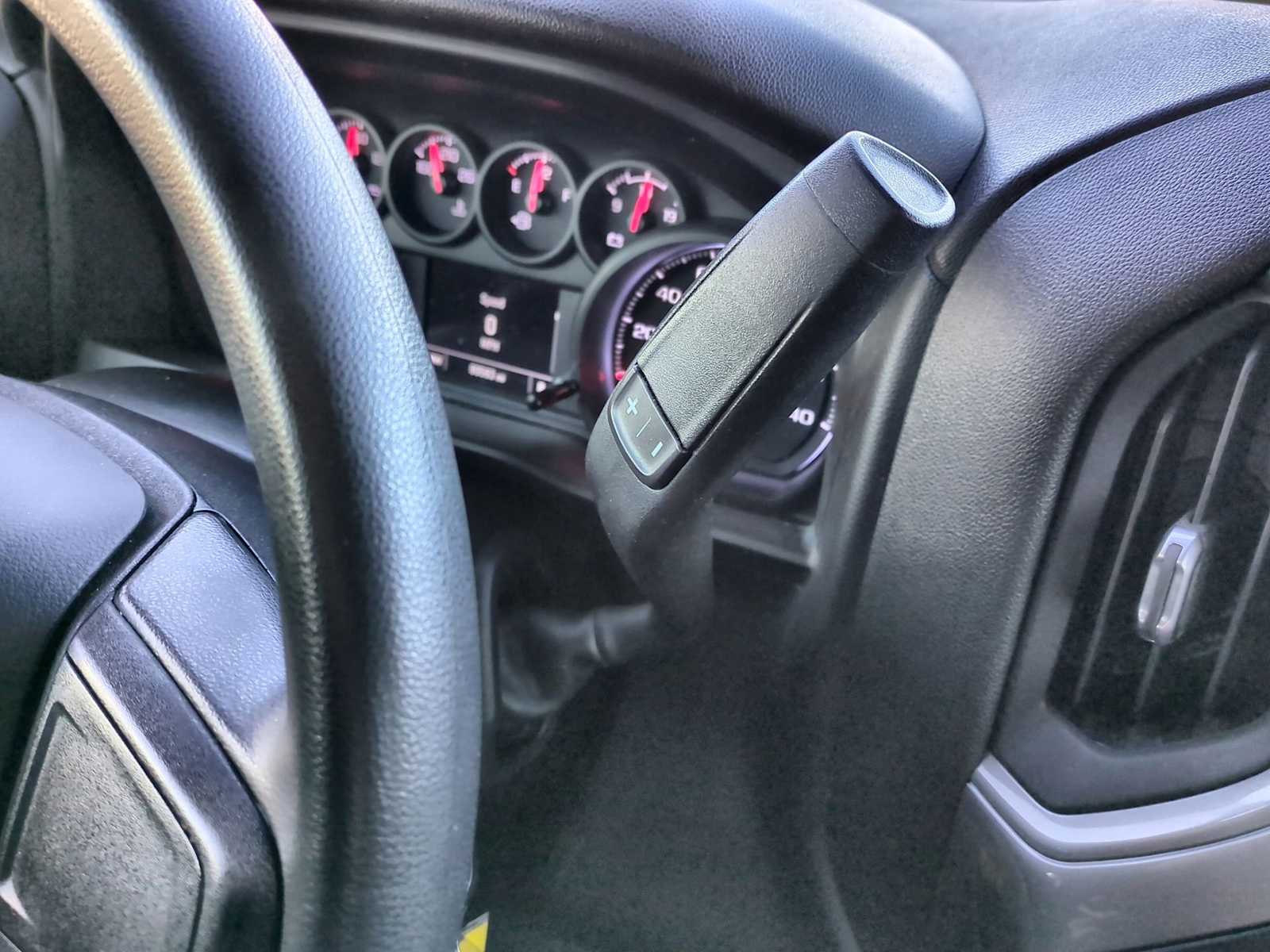 Thumbnail: 2020 Chevrolet Silverado 1500 - 16