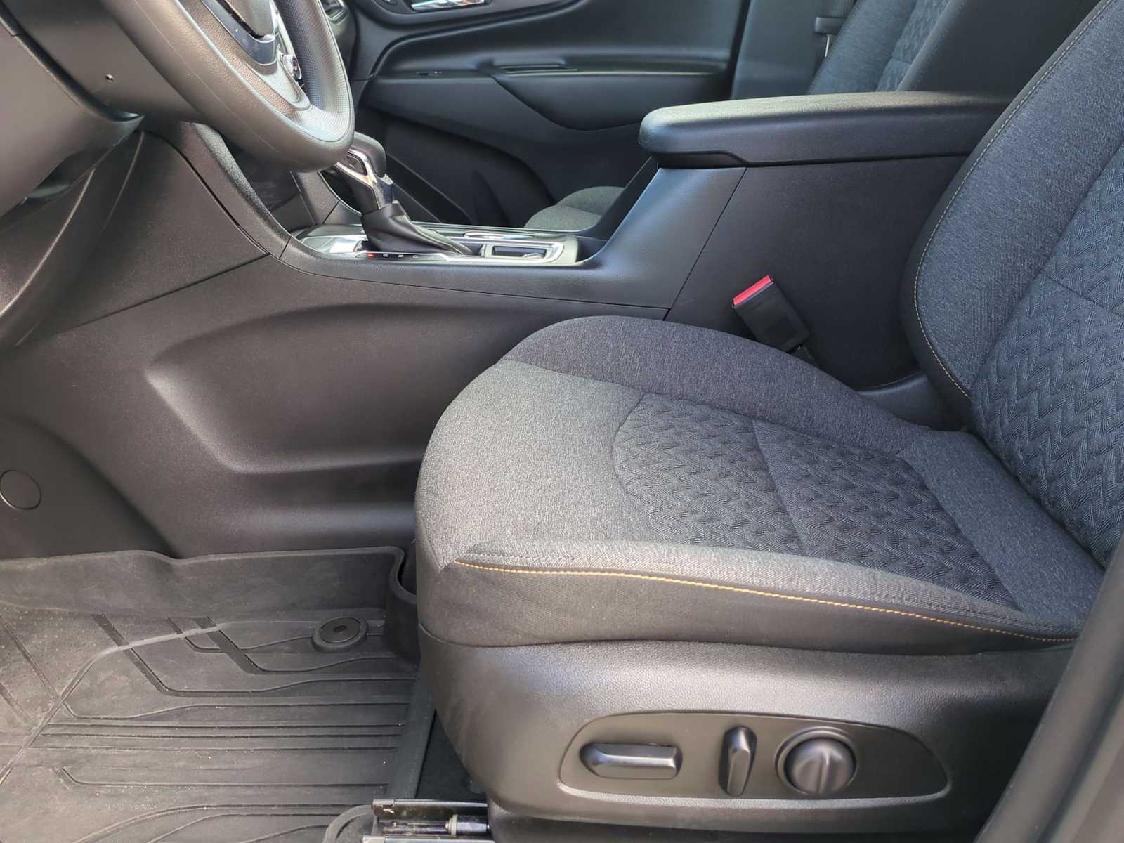 Thumbnail: 2023 Chevrolet Equinox - 19