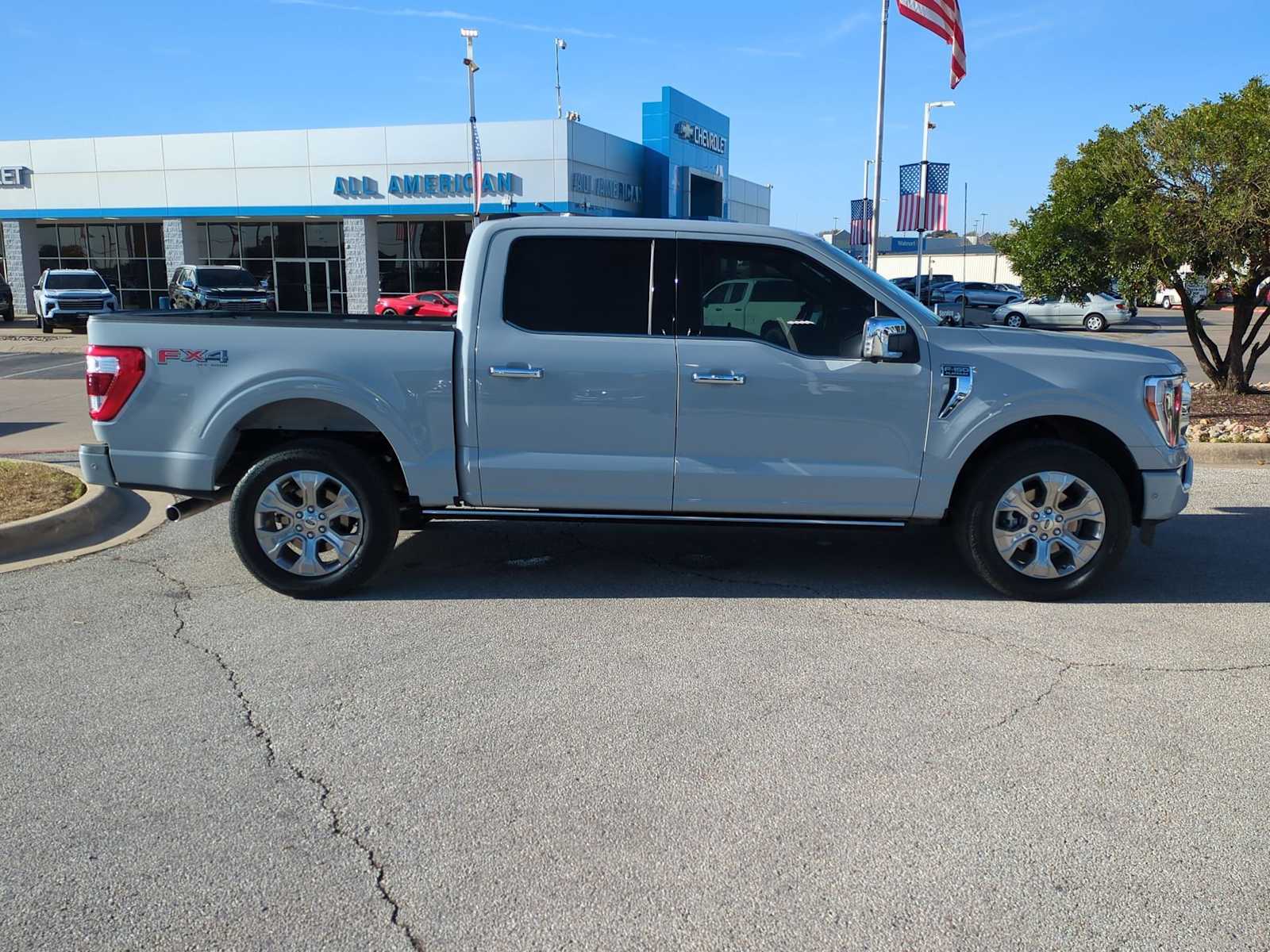 Thumbnail: 2023 Ford F-150 - 9