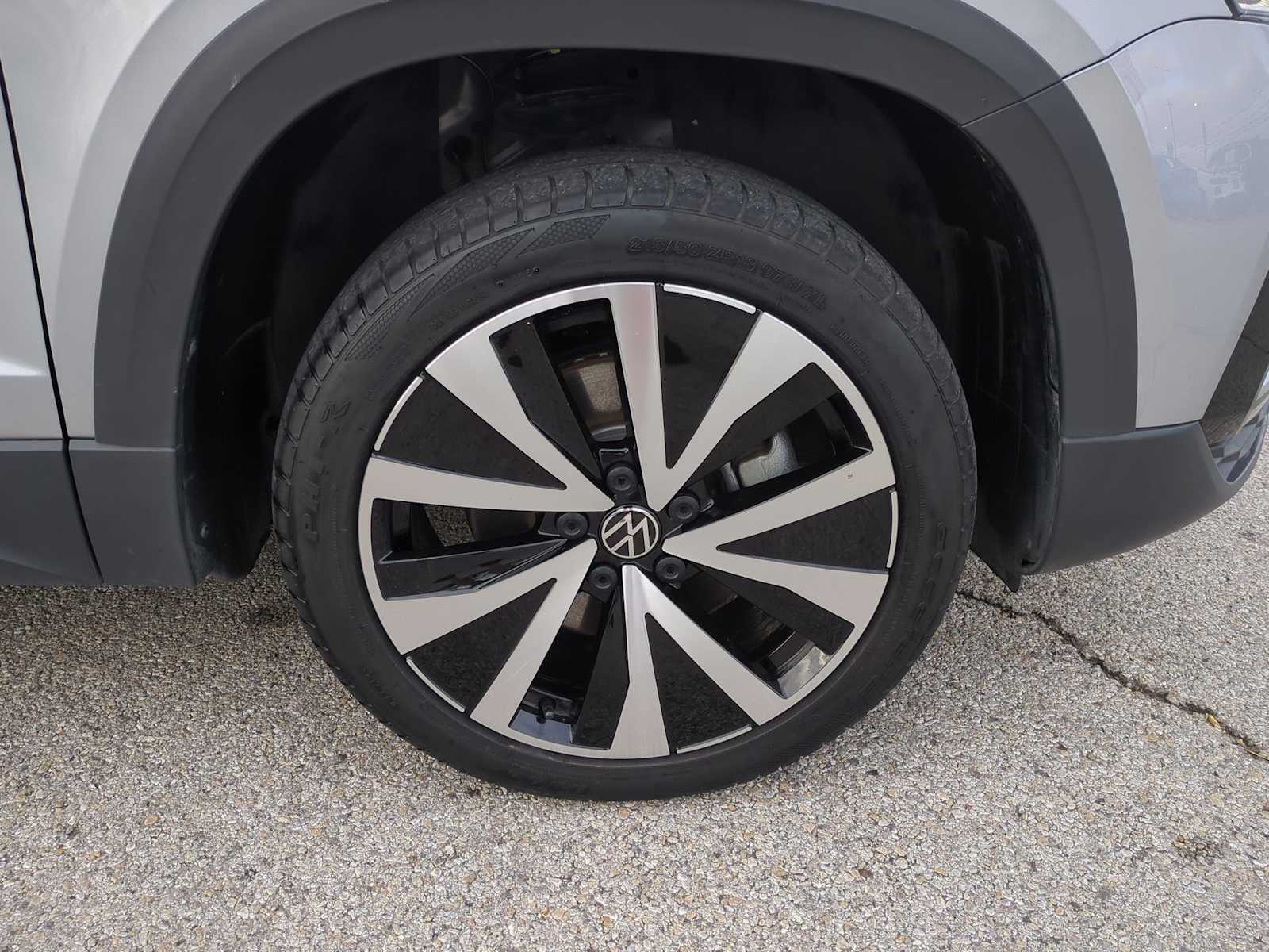 Thumbnail: 2024 Volkswagen Taos - 32