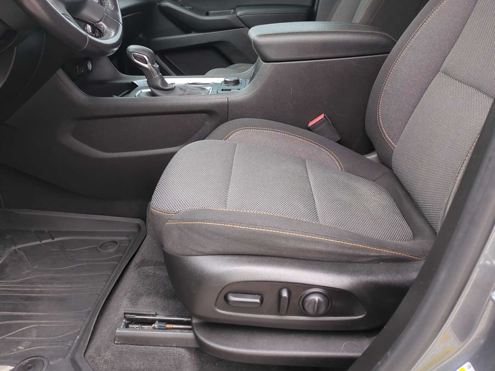 Thumbnail: 2021 Chevrolet Traverse - 19