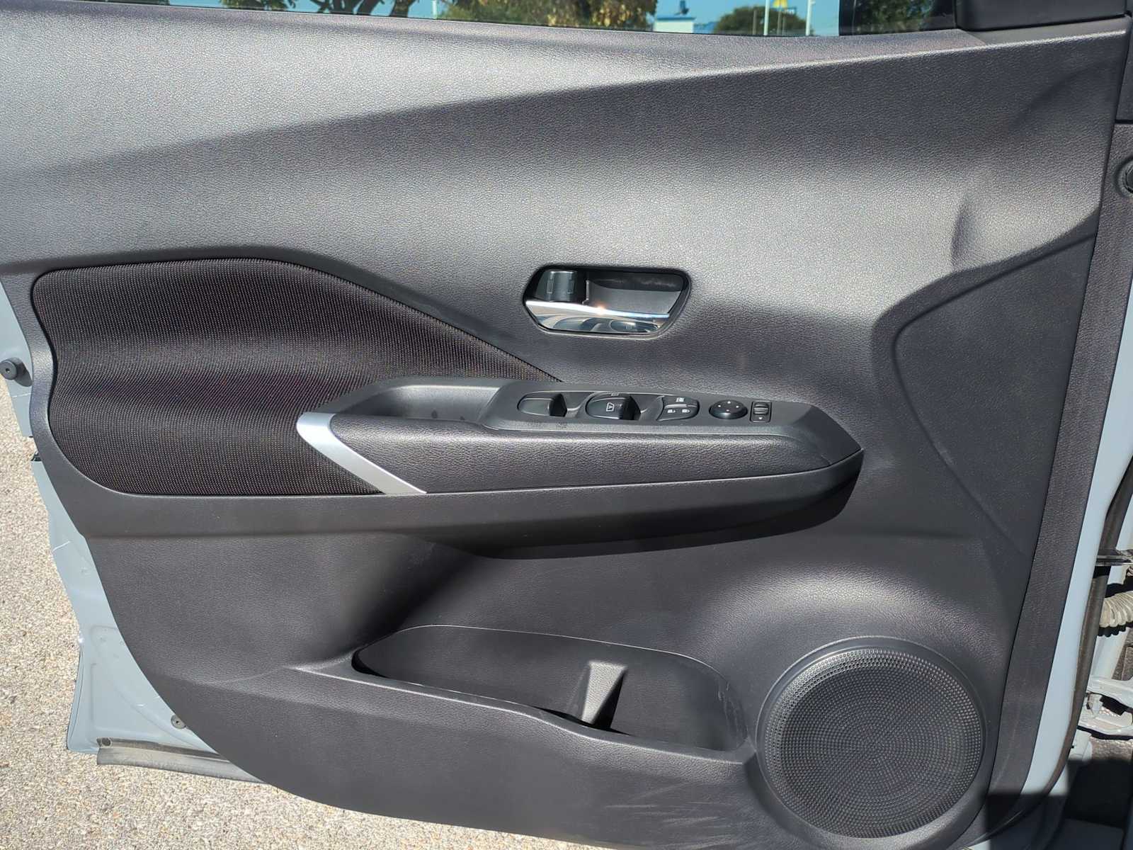 Thumbnail: 2022 Nissan Kicks - 21