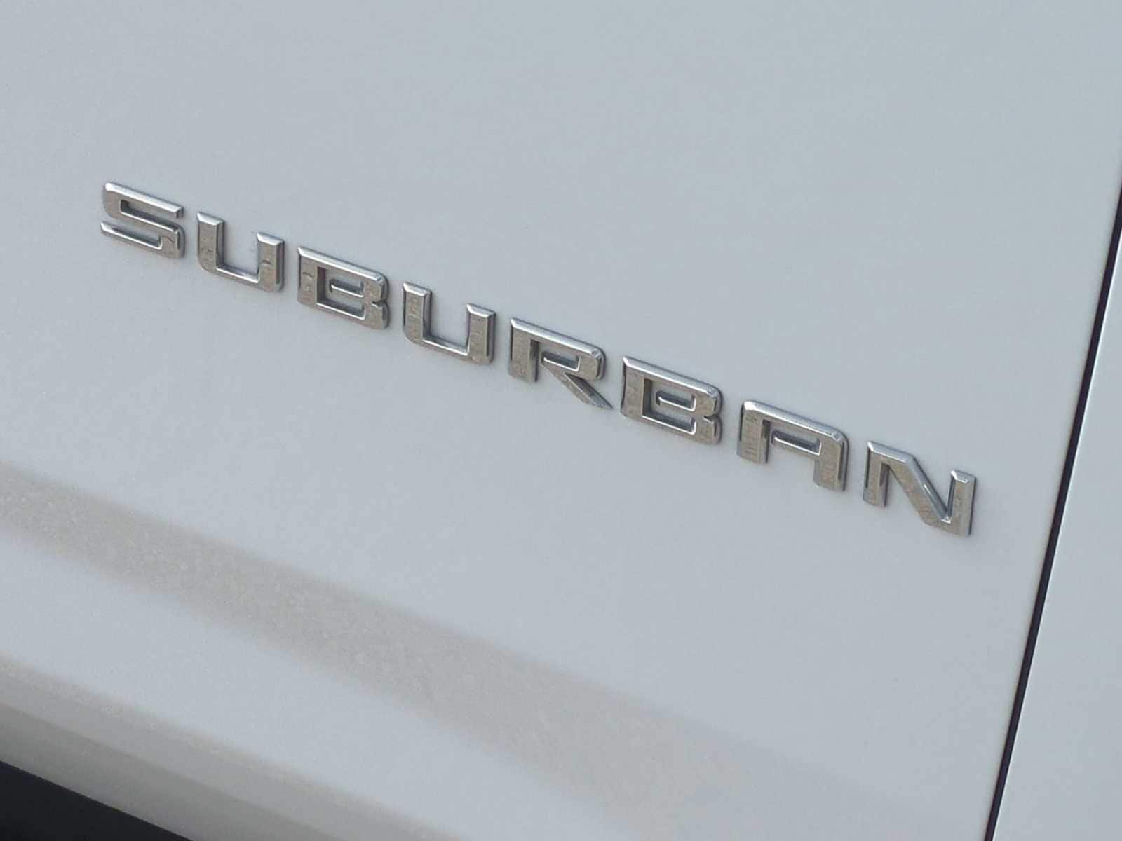 2021 Chevrolet Suburban LT 32