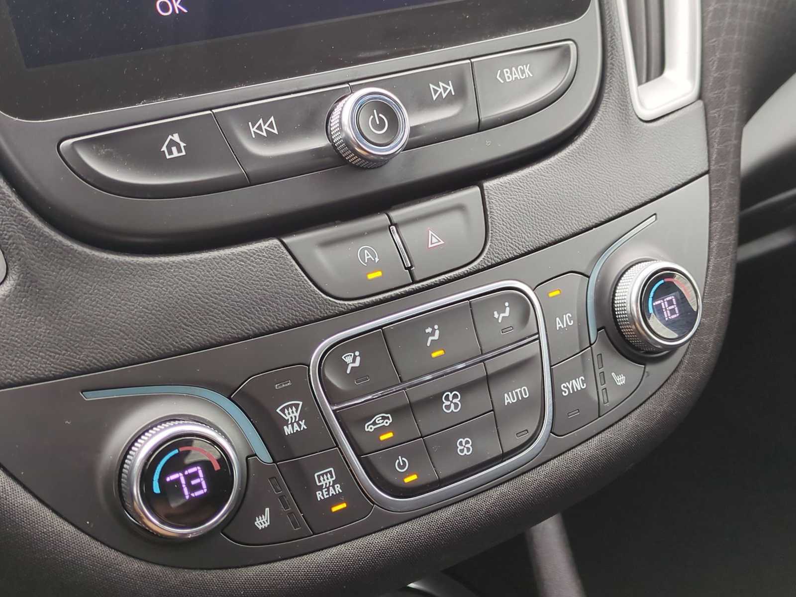 Thumbnail: 2024 Chevrolet Malibu - 18