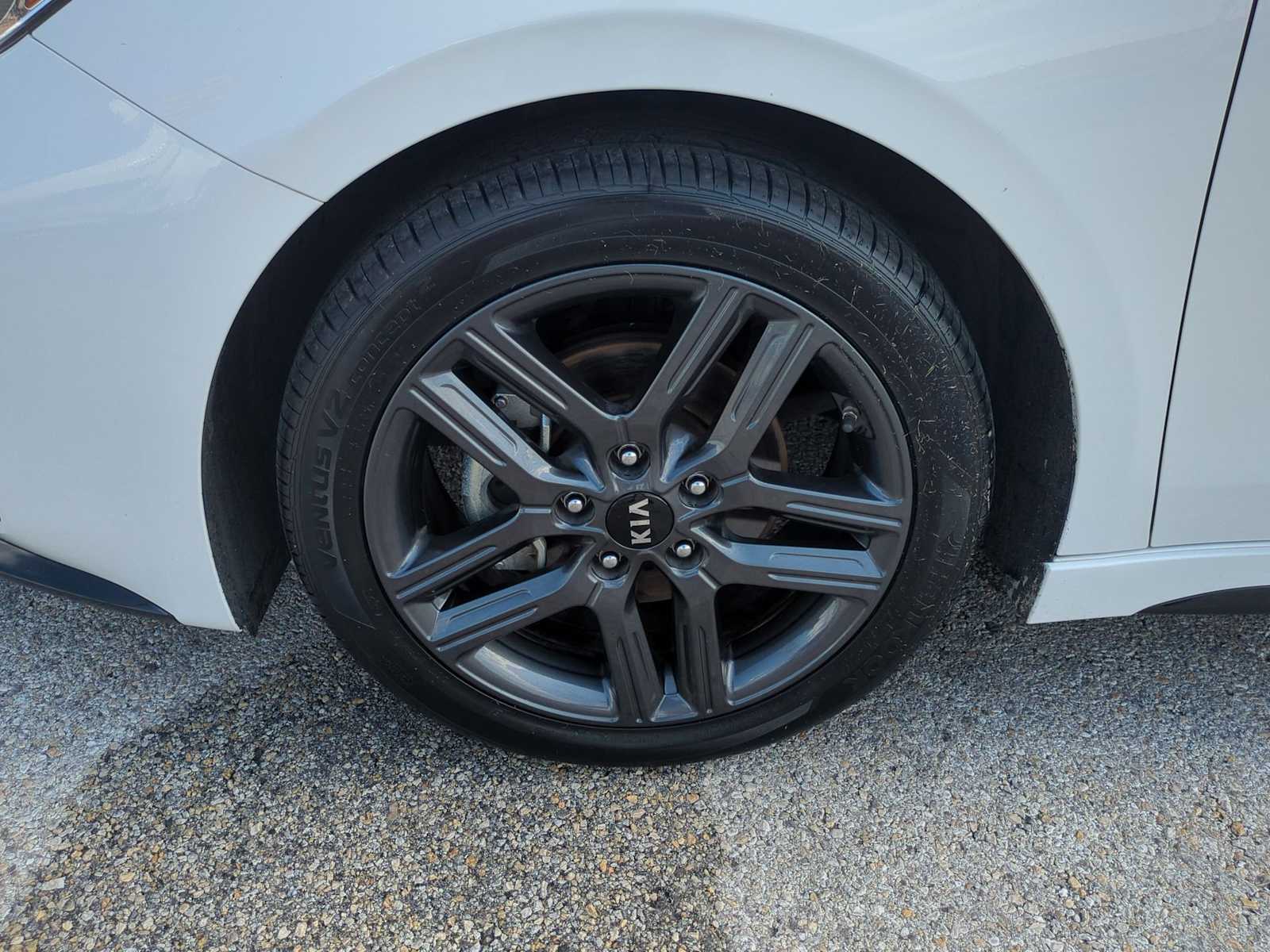 Thumbnail: 2021 Kia Forte - 32